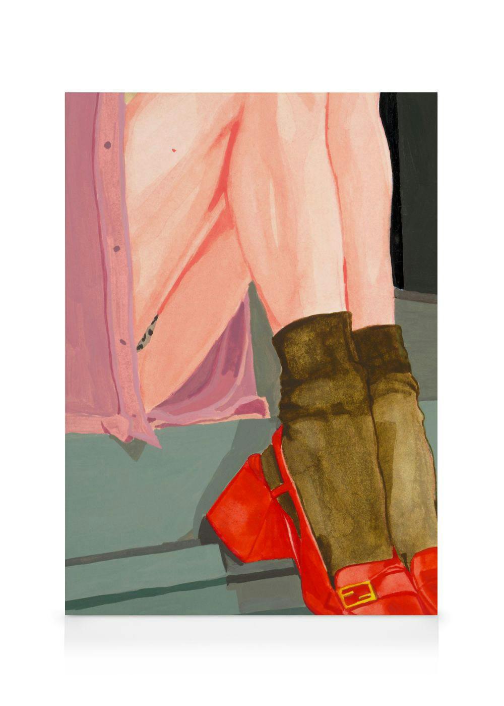 Canvas van vrouwenbenen, bruine laarzen en rode hakken met roze rok op grijsgroene achtergrond.