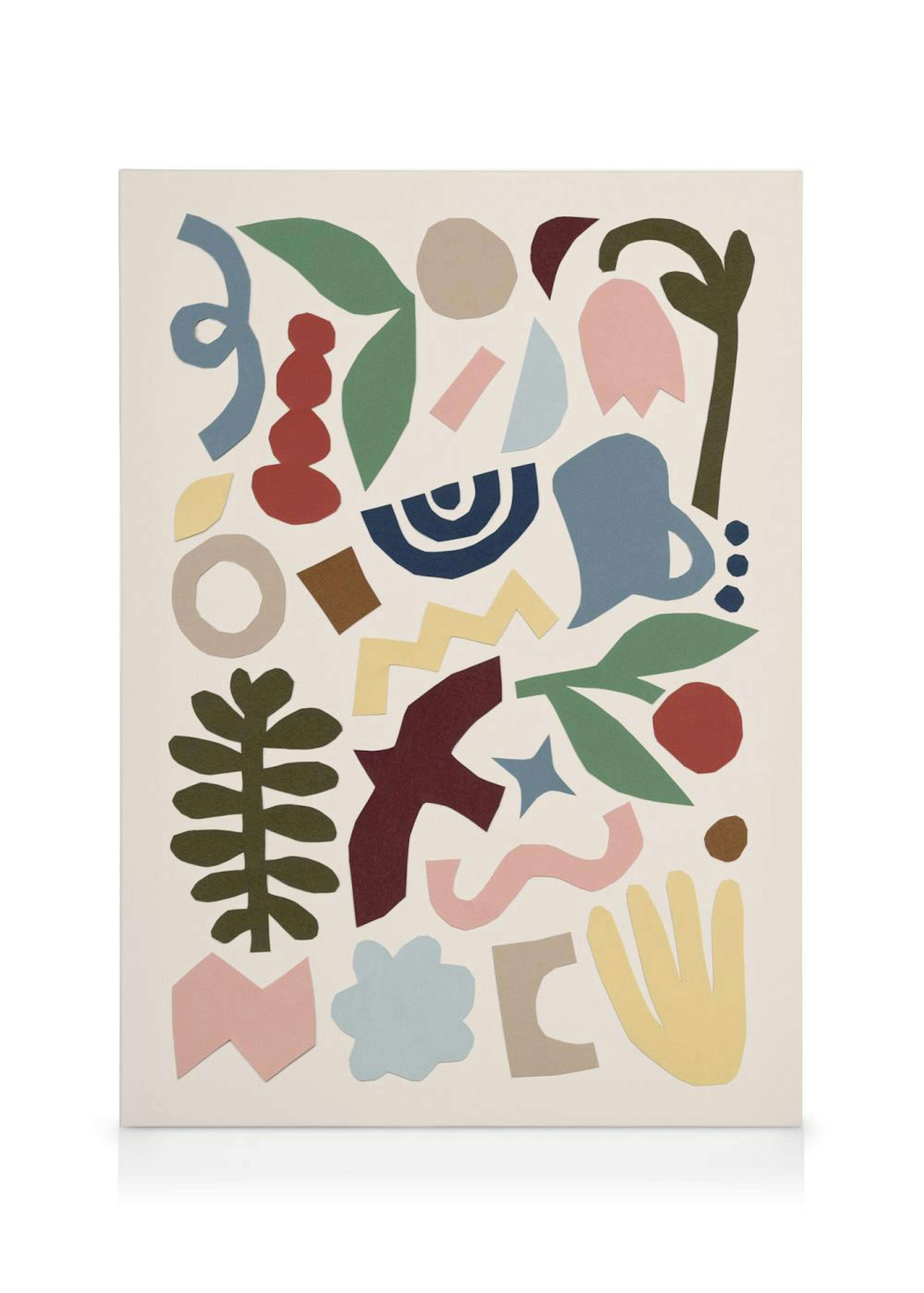 Canvas met kleurrijke organische vormen en abstracte patronen, hangend in een lichte woonkamer boven een houten dressoir.