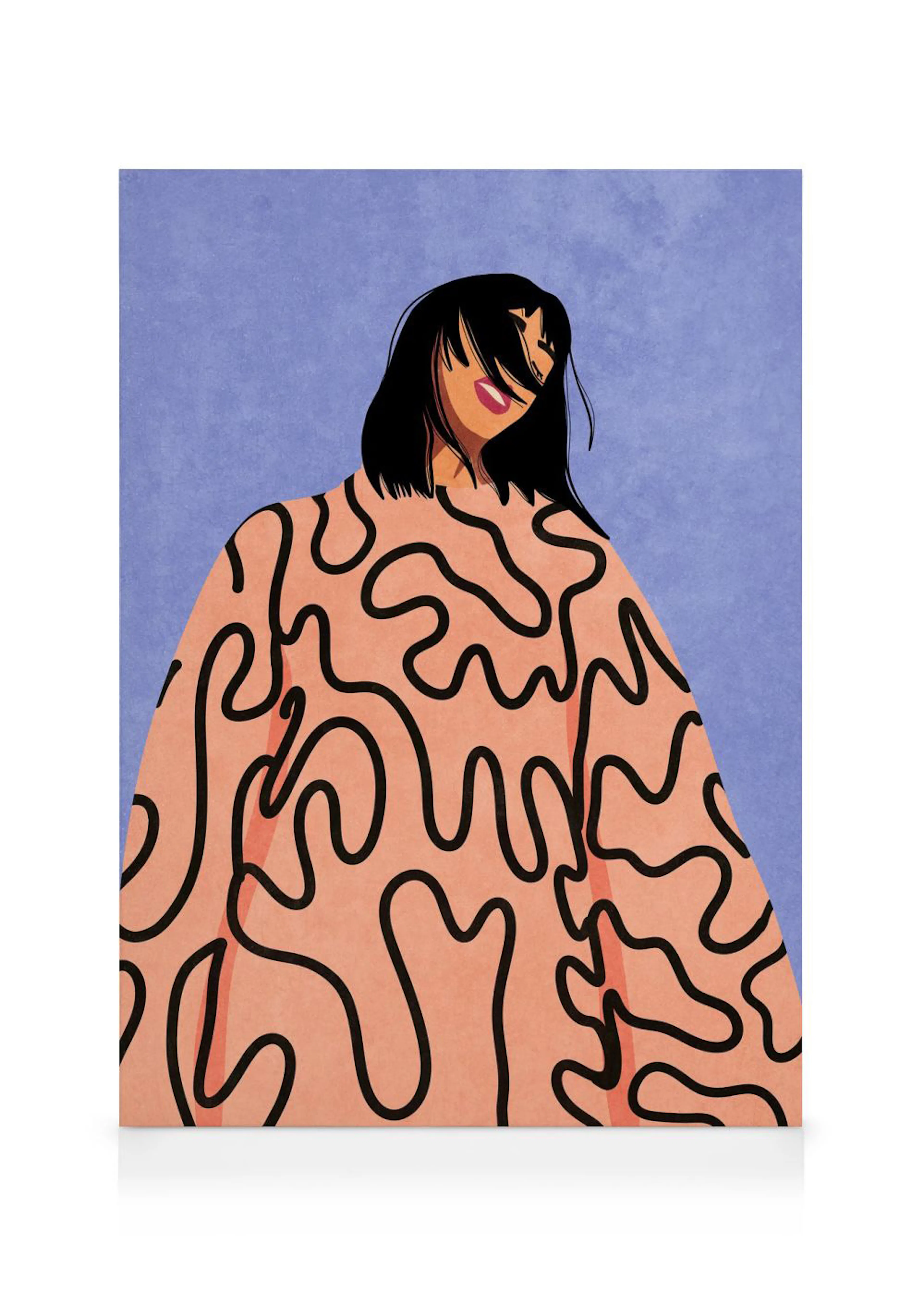 Canvas van Raissa Oltmanns: vrouw met zwart haar, roze lippen, in roze trui met zwarte kronkelende lijnen tegen een paarse achte