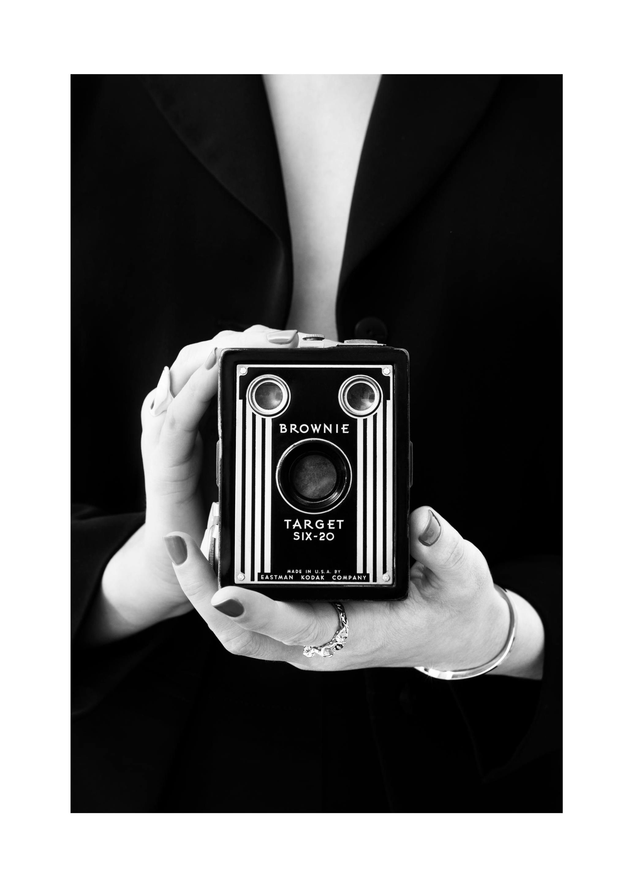 Camera in Focus Poster (30x40 cm)-Poster