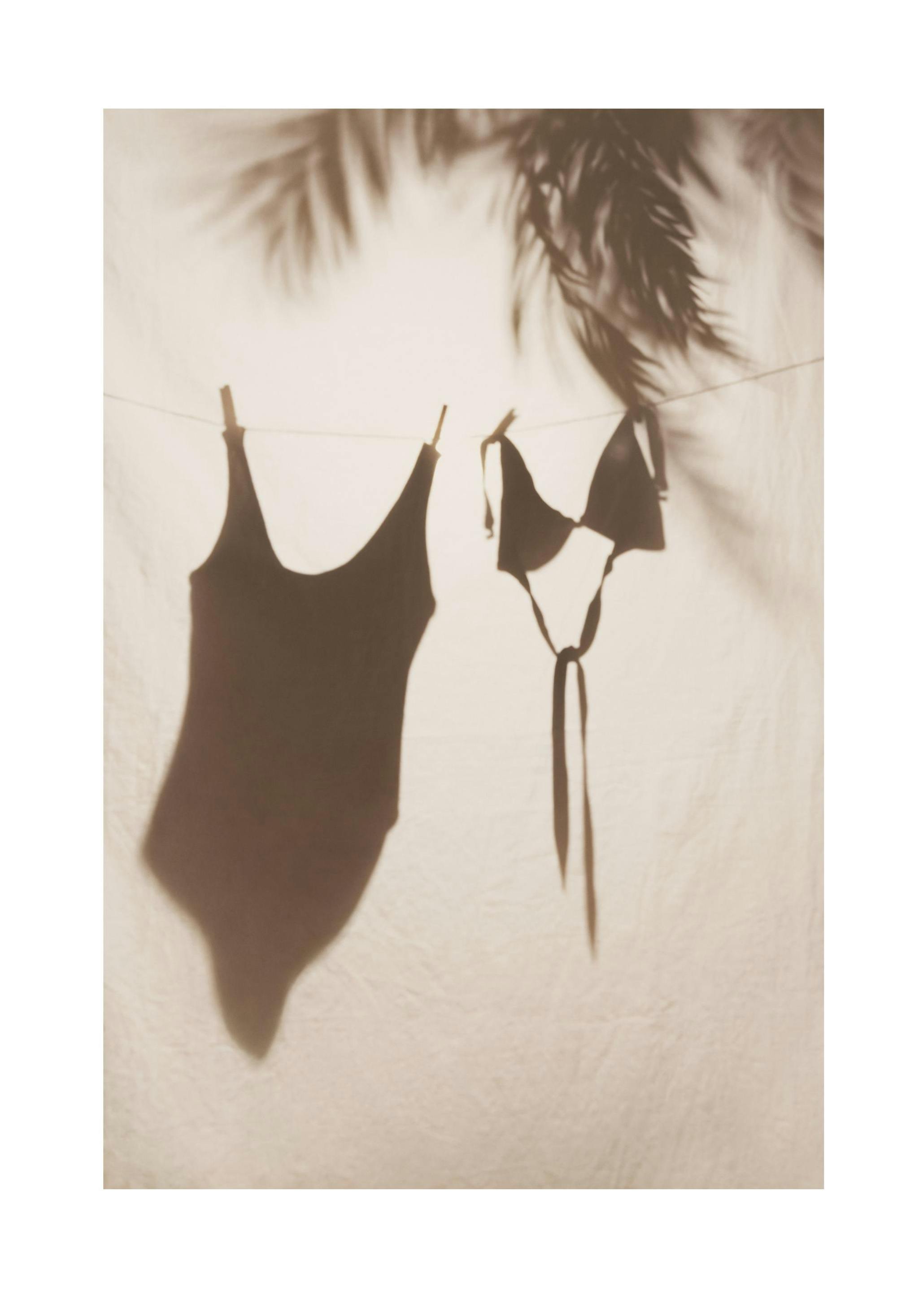 Swimwear Shadow Poster (30x40 cm)- Arte fotográfica