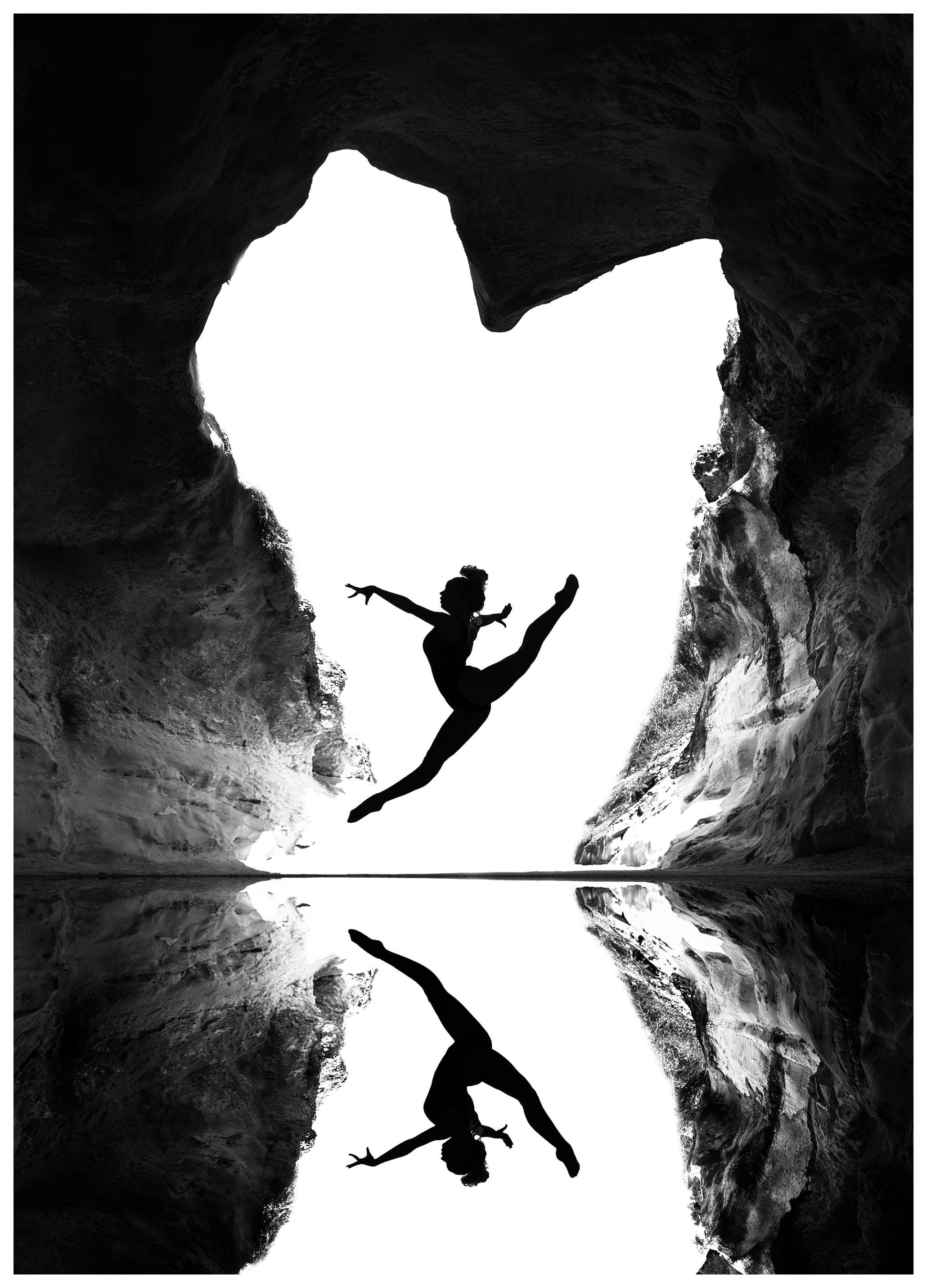 A beating heart Poster (50x70 cm) - Zwart wit posters