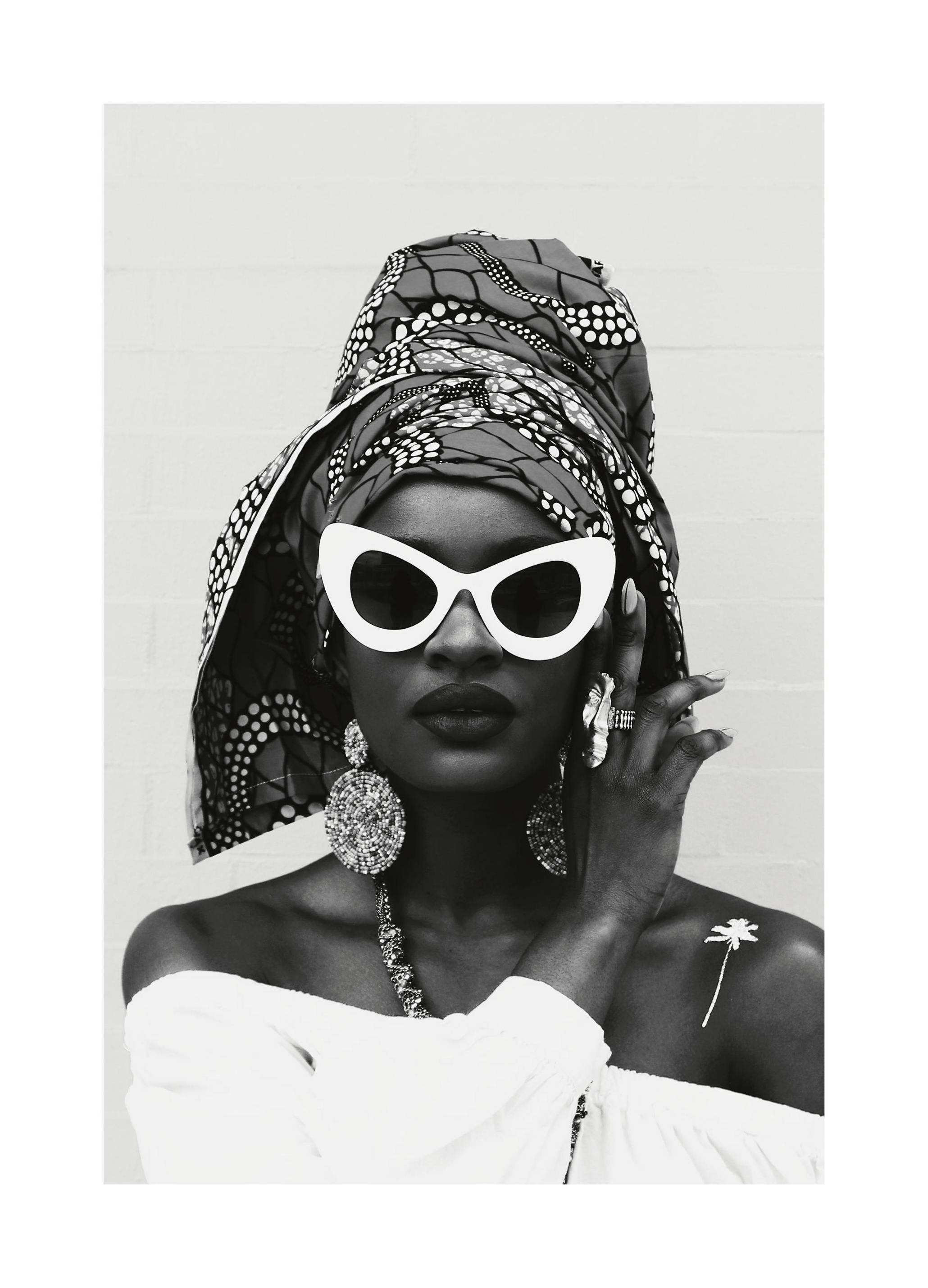 Prints - White Sunglasses Print (30x40 cm) - Black & white prints