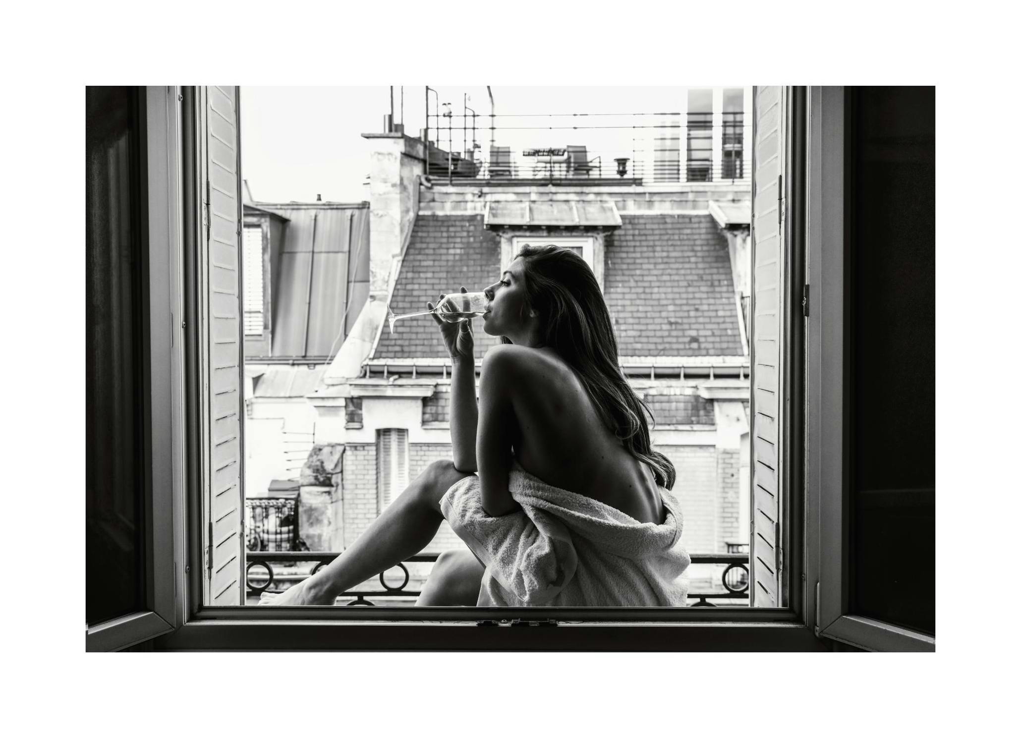 Prints - A Sip of Wine Print (30x40 cm) - Black & white photography