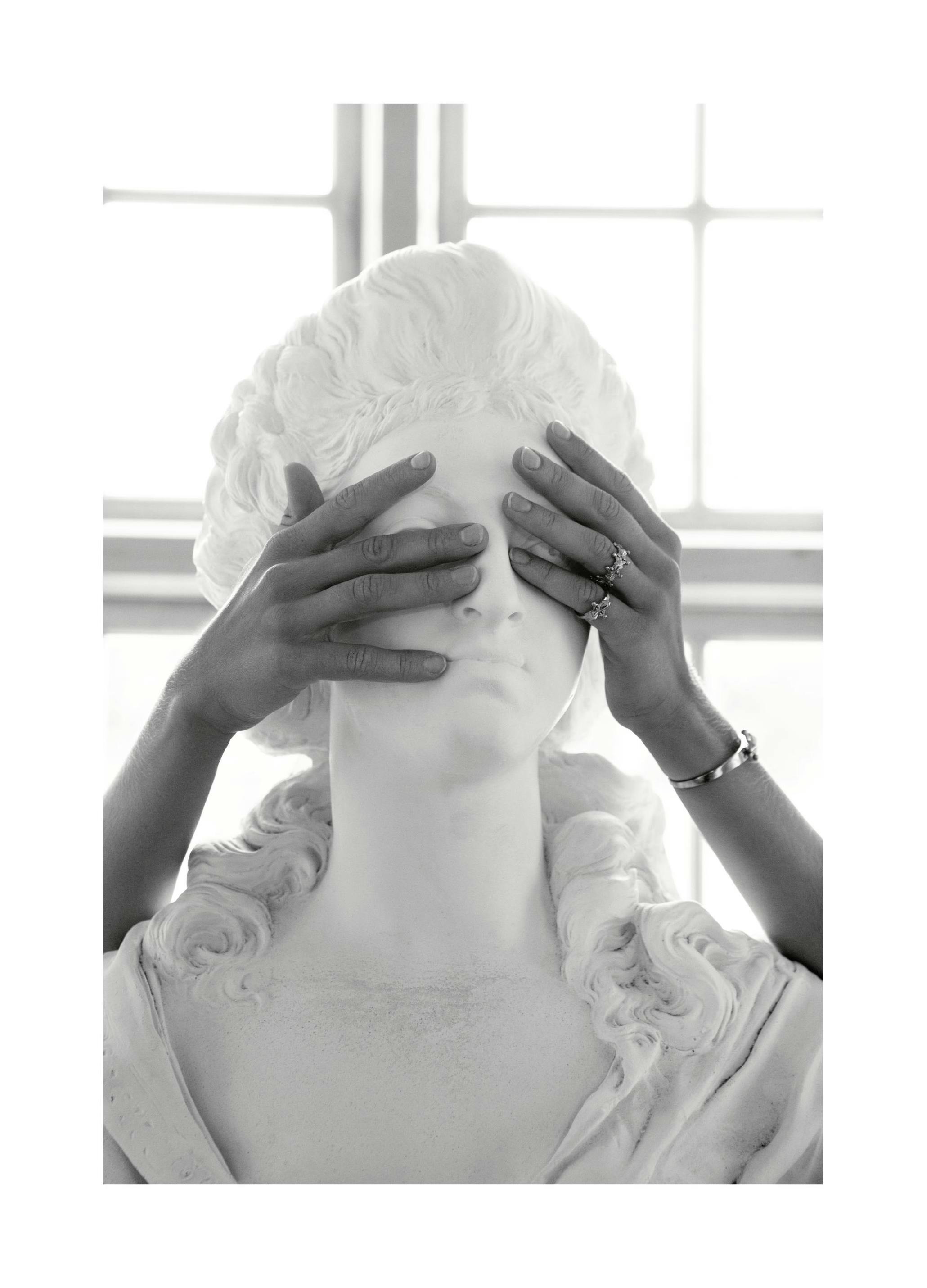 Sensitive Touch Plakat (30x40 cm)- Czarno-białe plakaty
