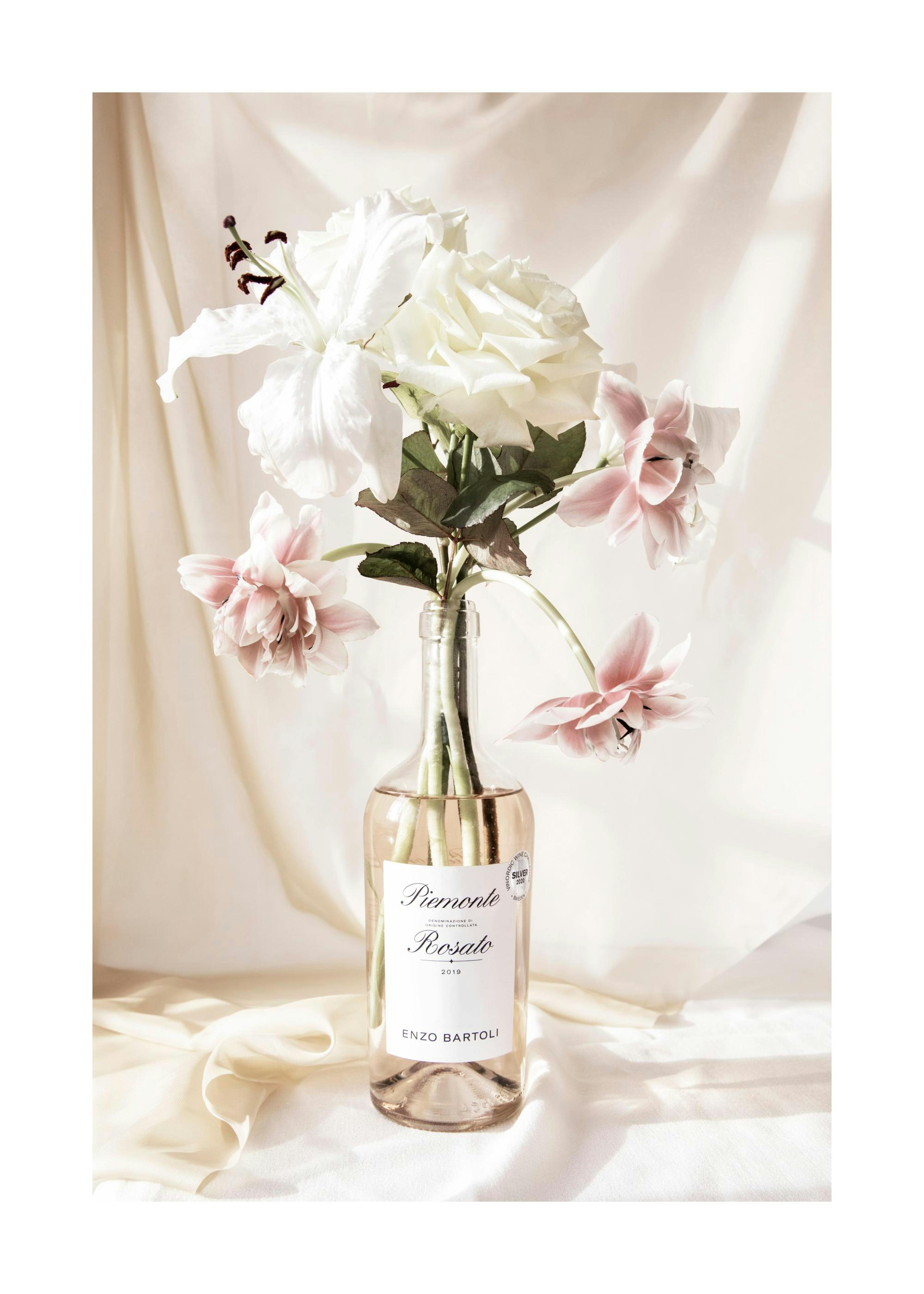 Rosé Flowers Poster 0