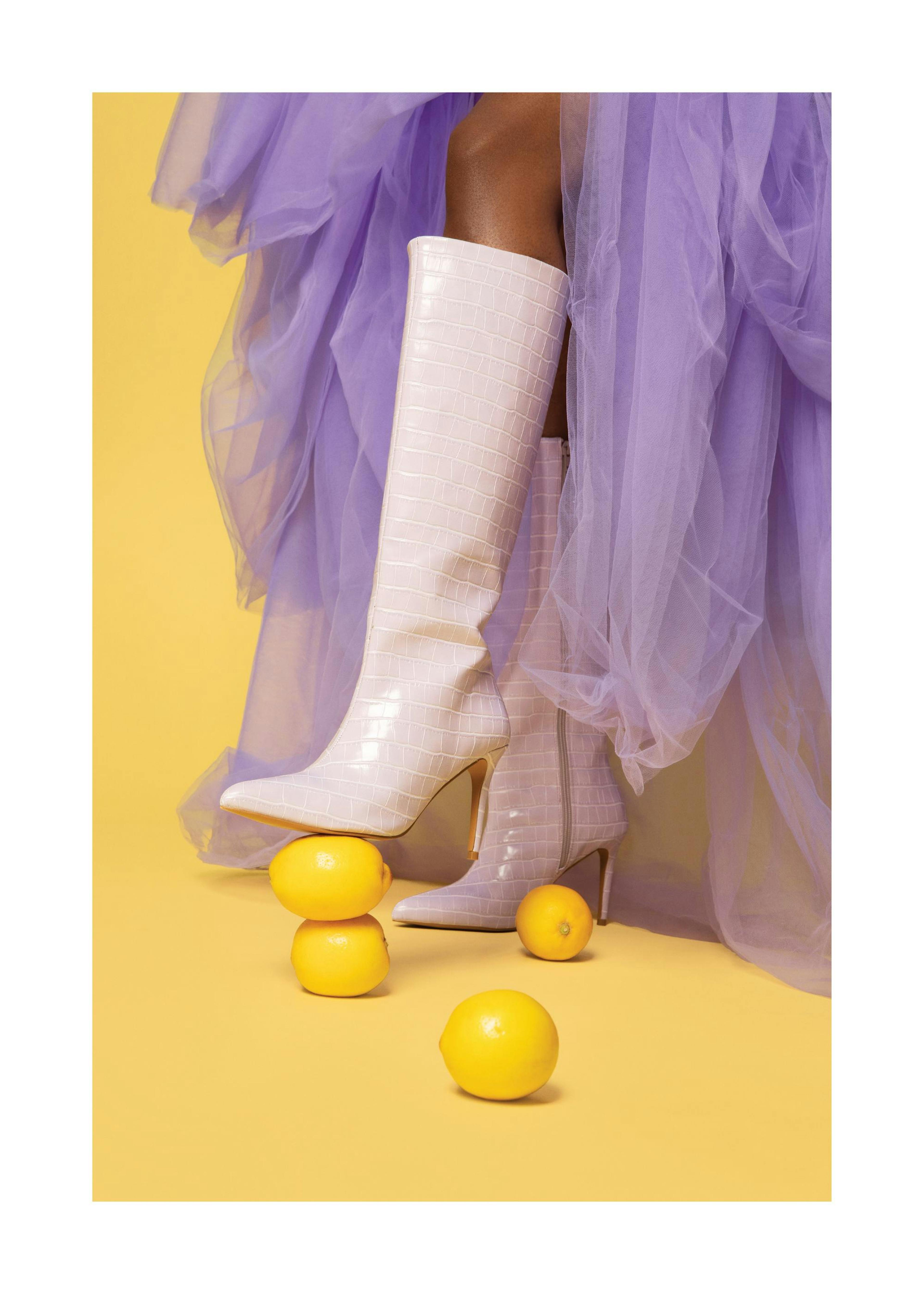 Boots on Lemons Affiche 0