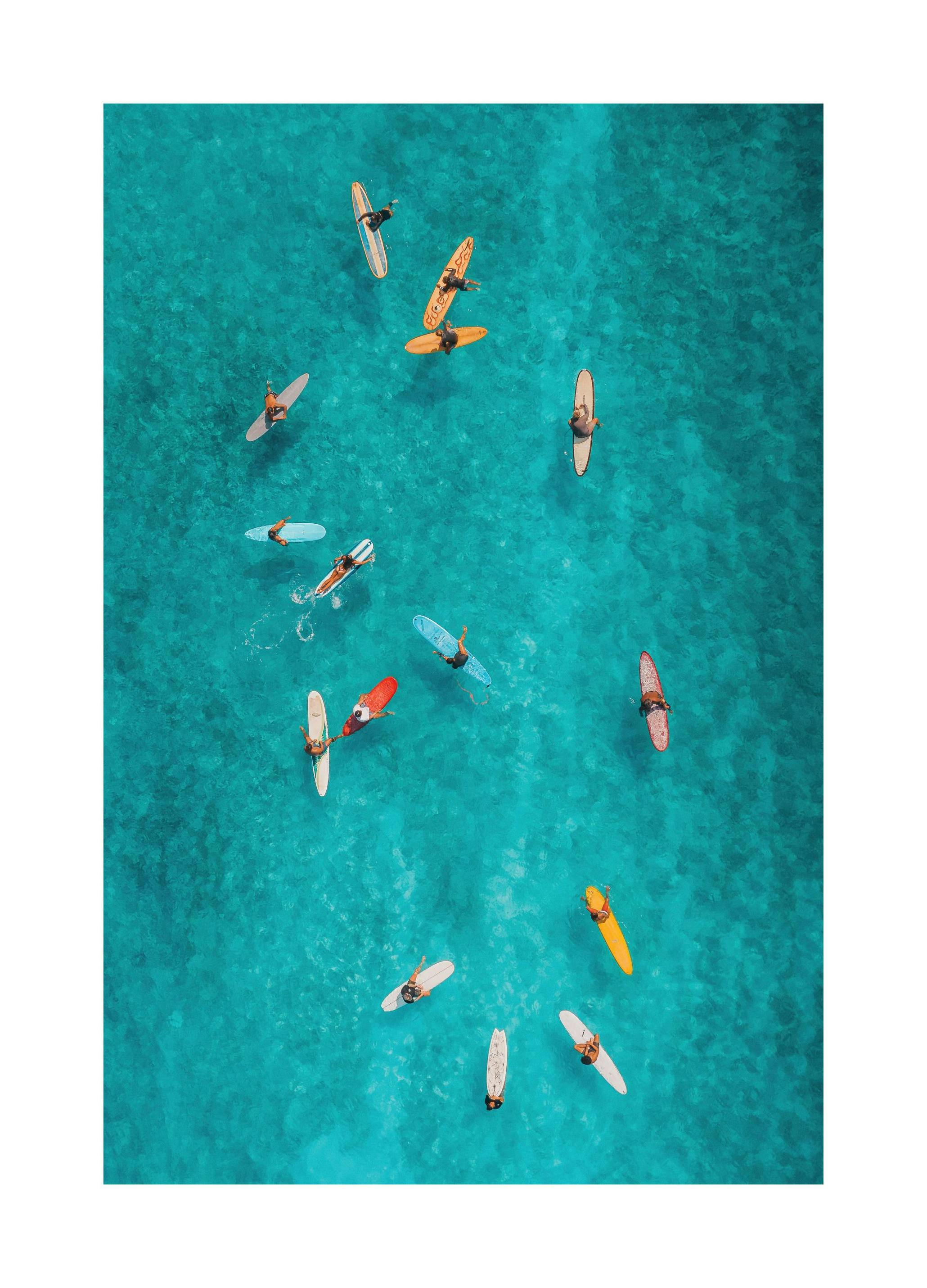 Surfers from Above Poster (30x40 cm) -  Sportposter und Bilder