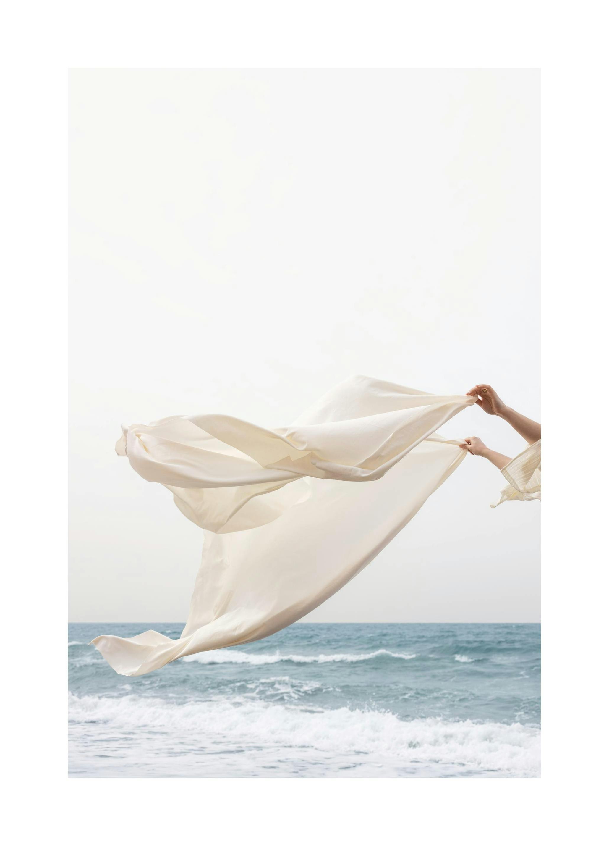 Windy Fabric Affiche (30x40 cm) - Tableaux de la mer