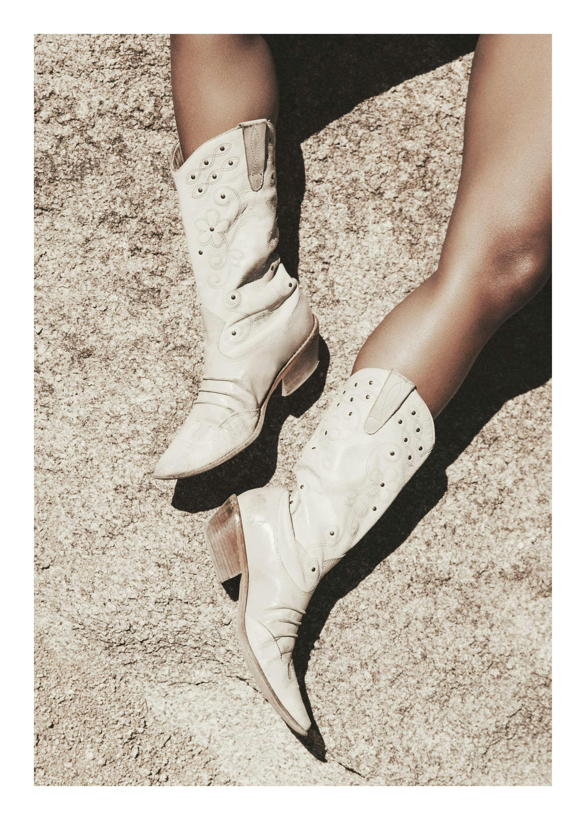 Cowgirl Chic Poster 0