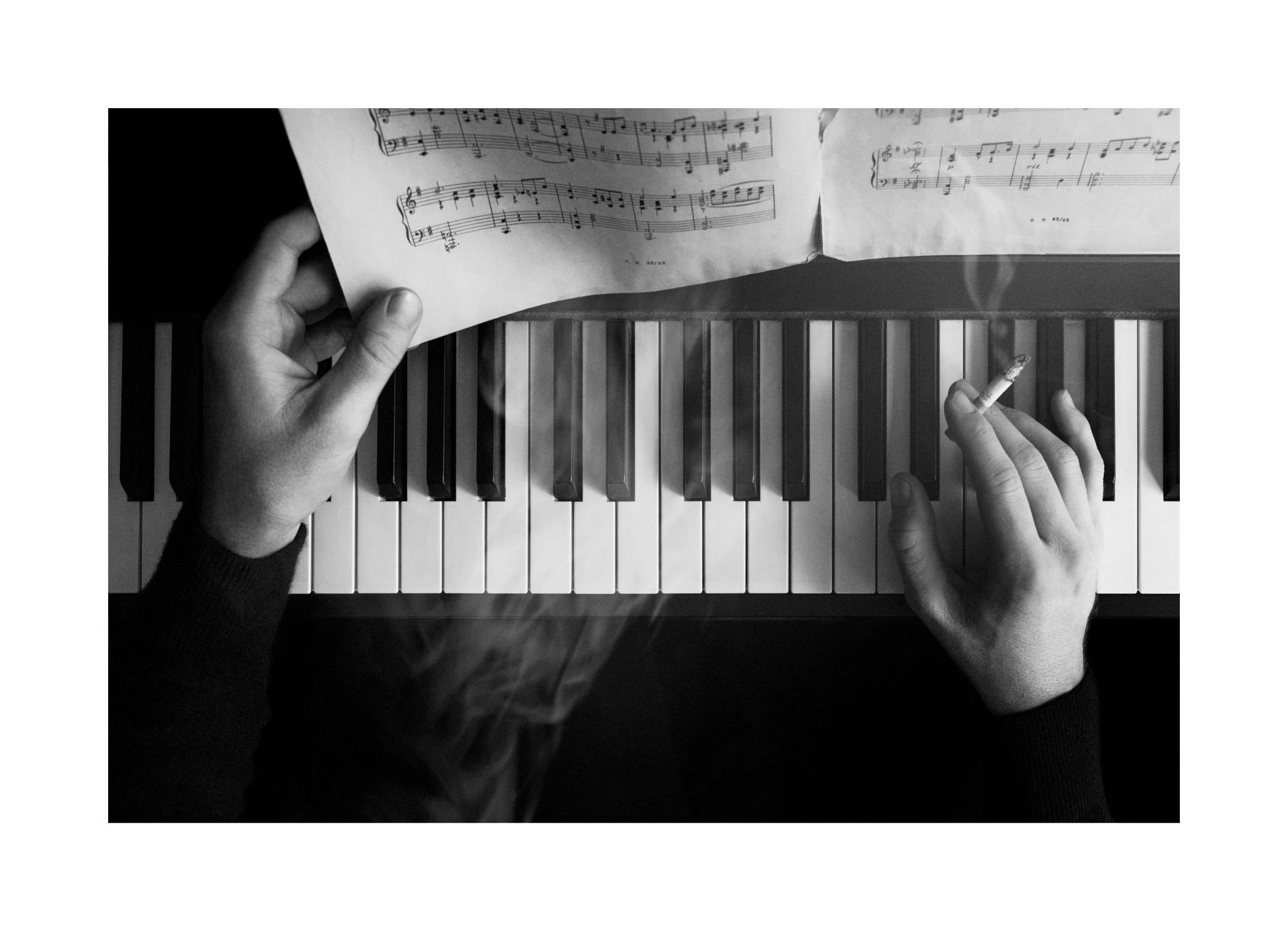 Smoking by the Piano Print (50x70 cm)