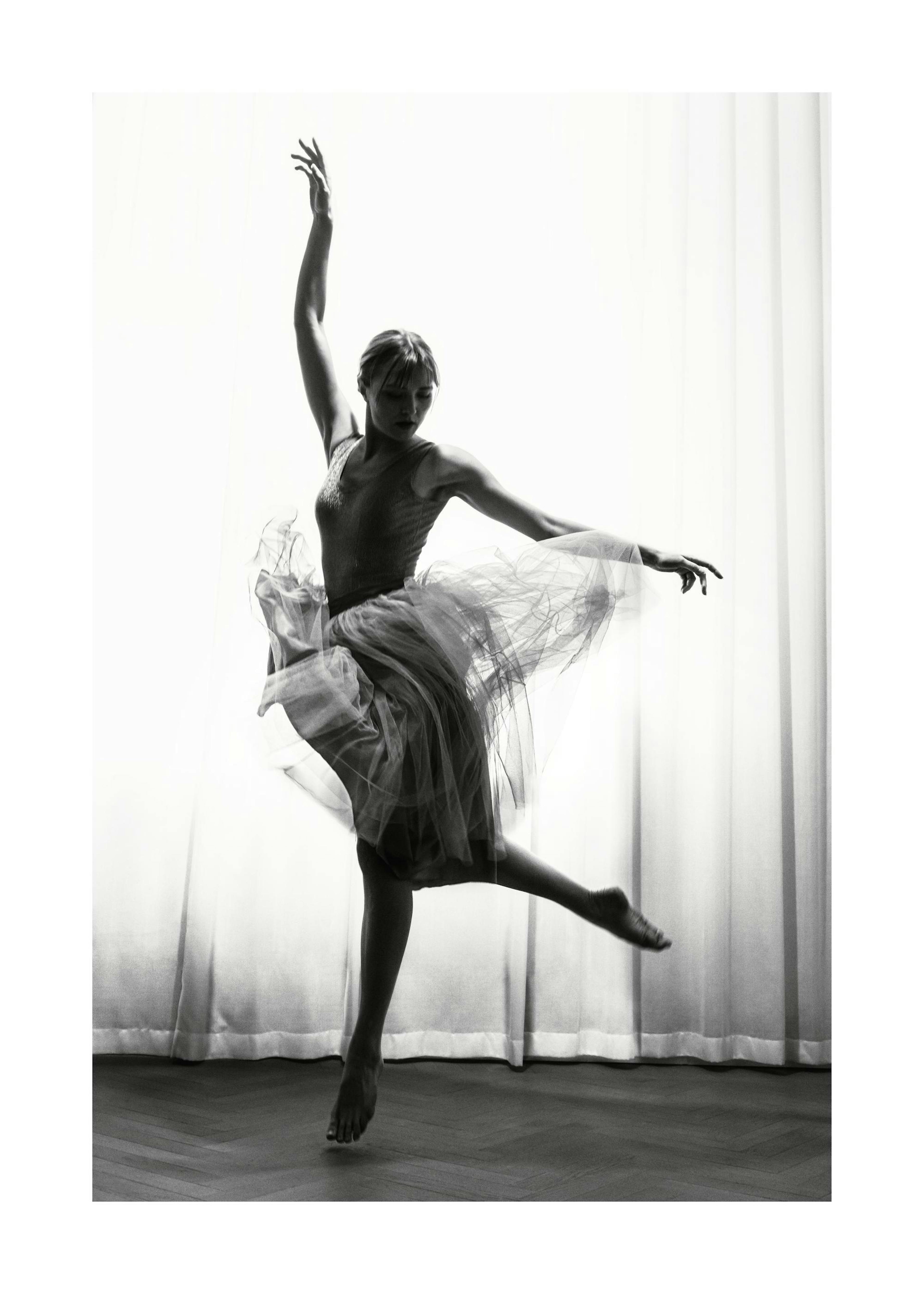 Ballerina in Motion Poster