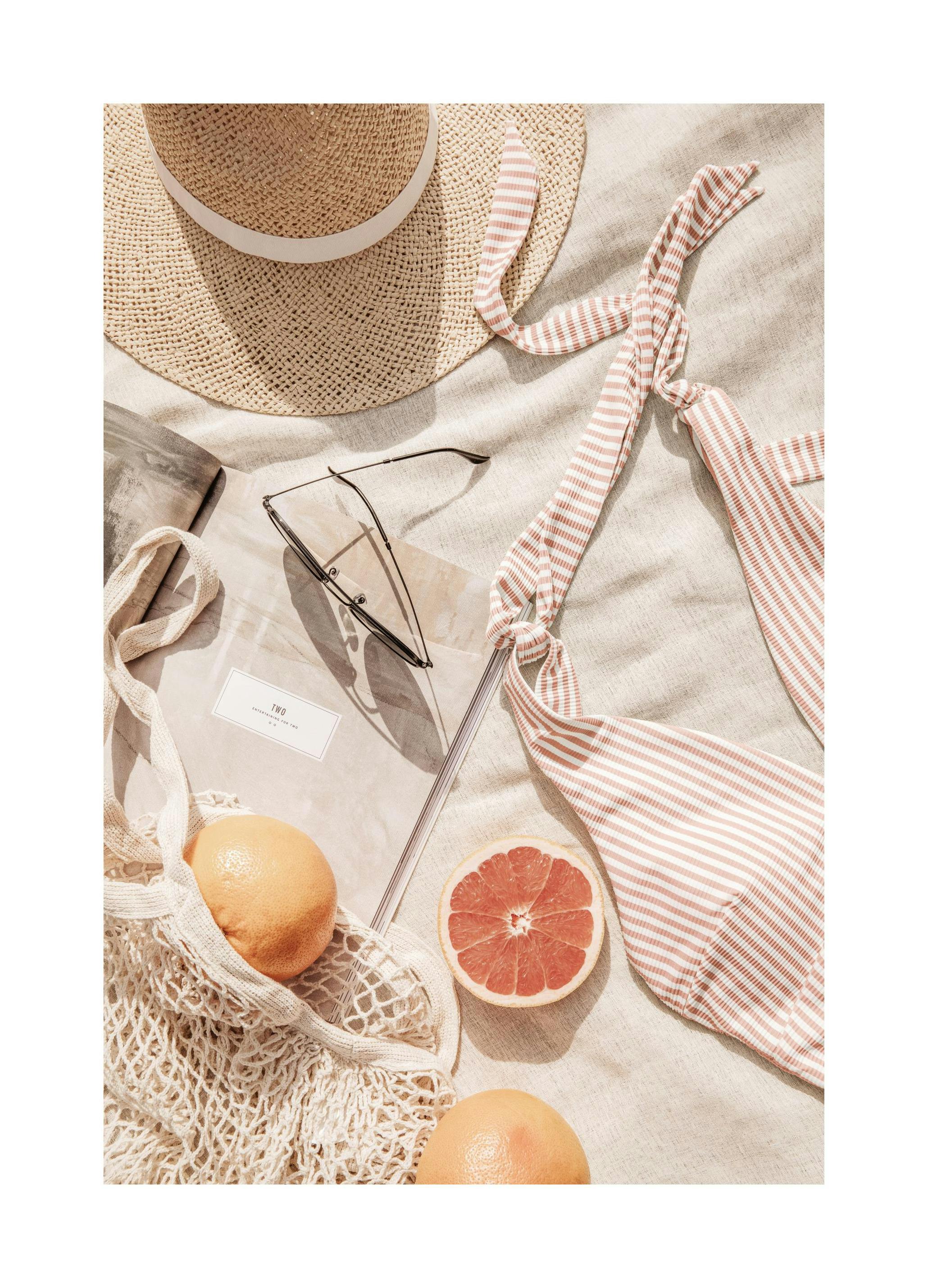 Beach Essentials Poster (30x40 cm) -  Fotografien