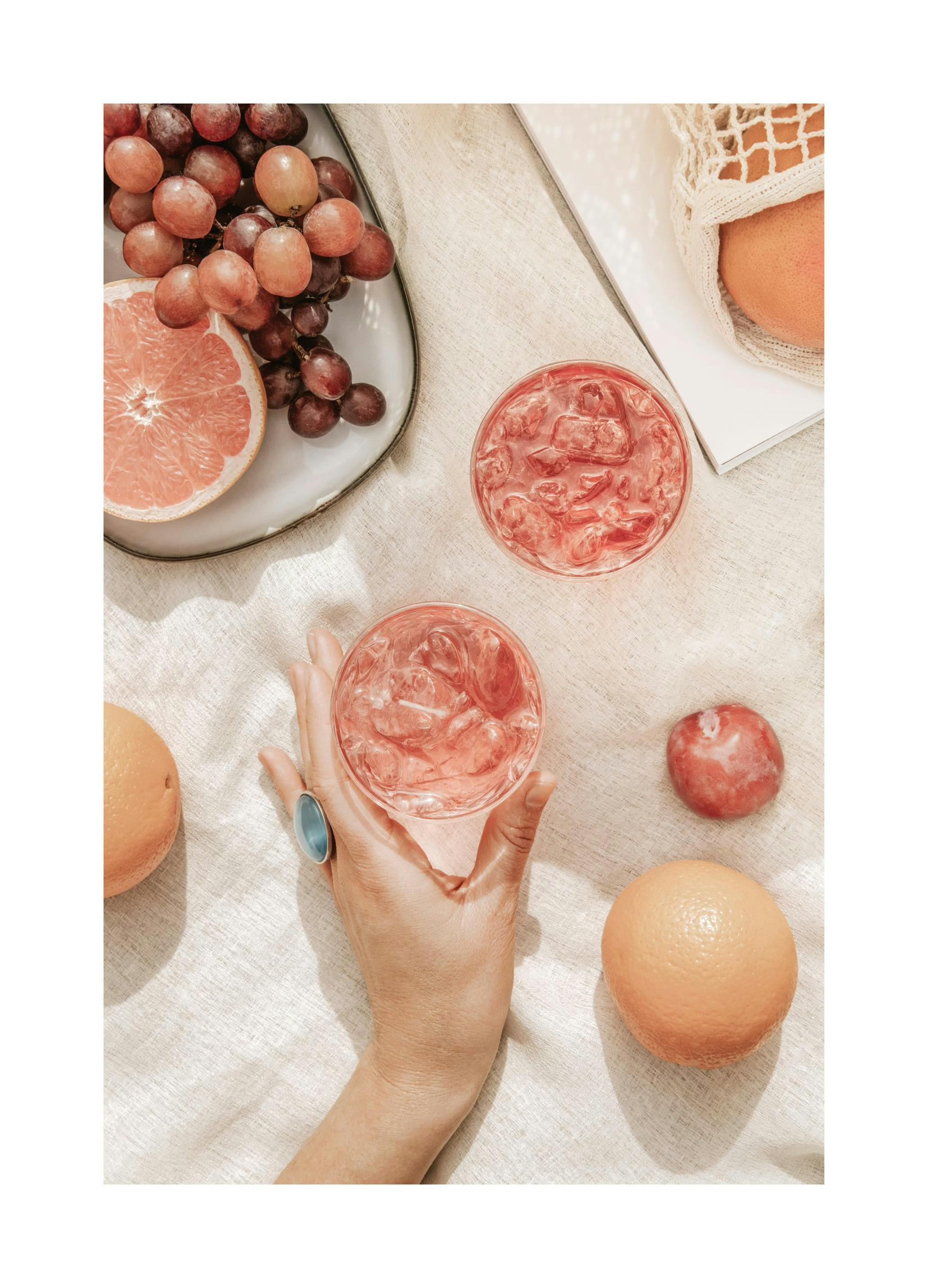 Thirst Quenching Poster (50x70 cm) -  Fotografien