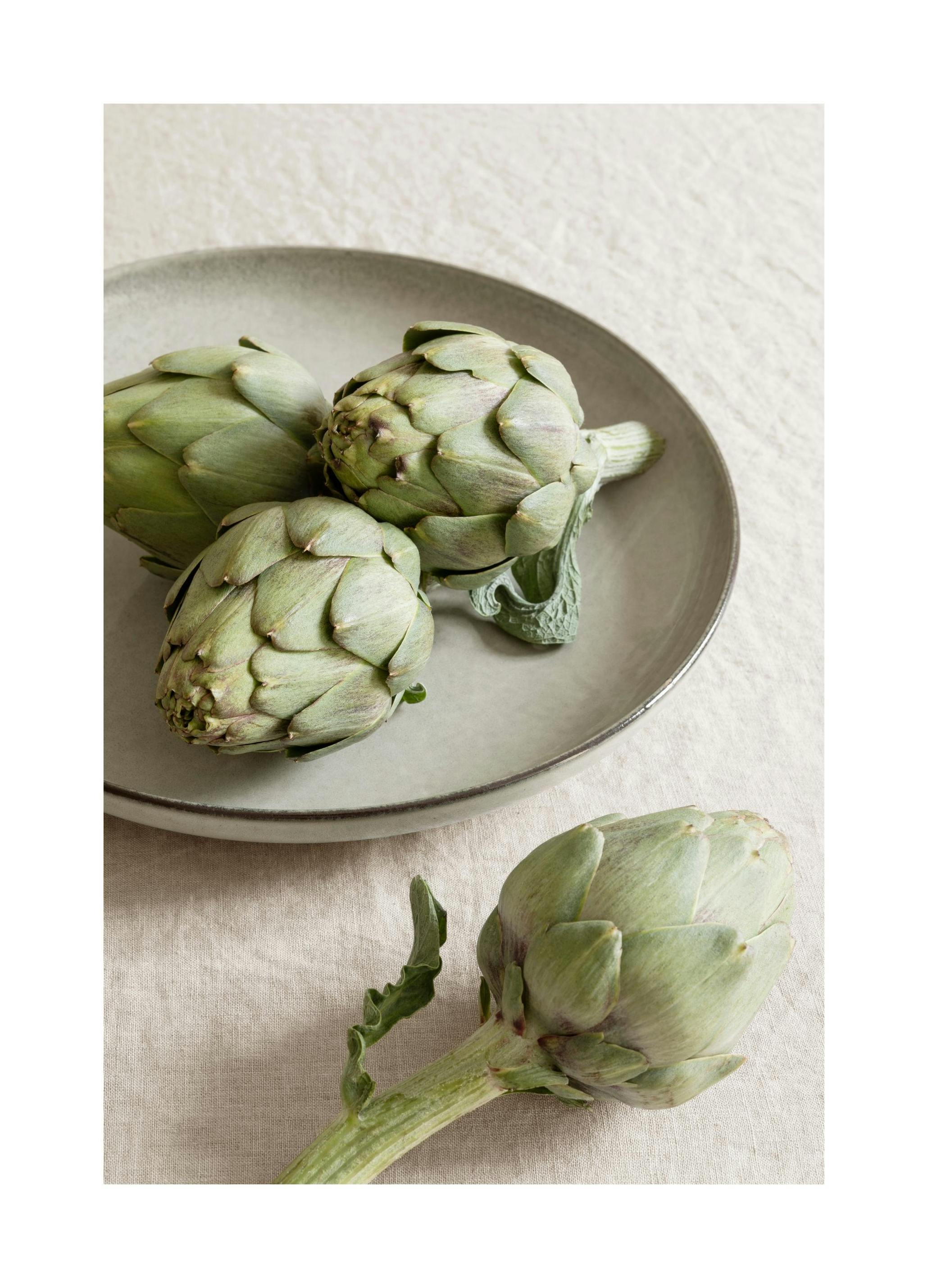 Artichokes on Plate Poster (30x40 cm)