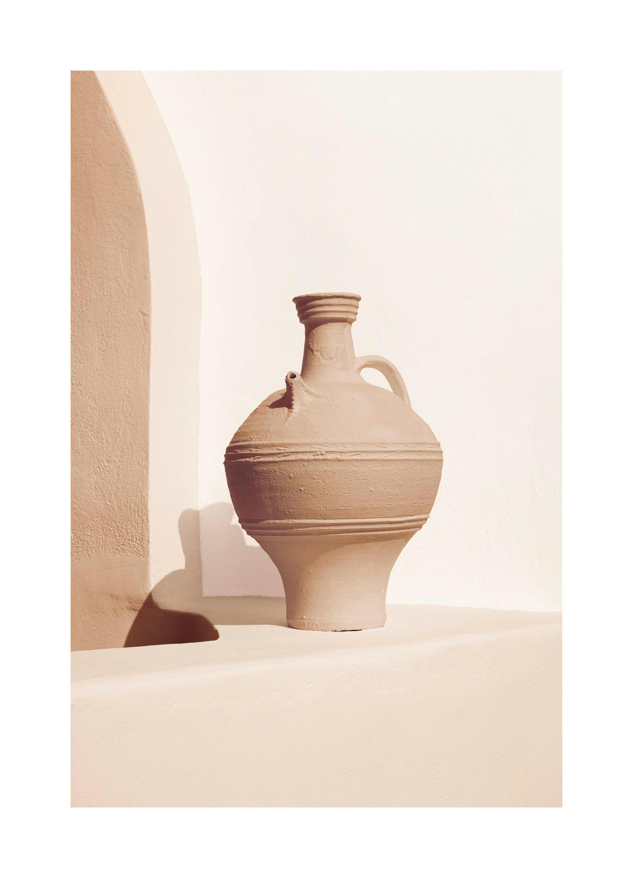 Beige Vase Poster (30x40 cm)