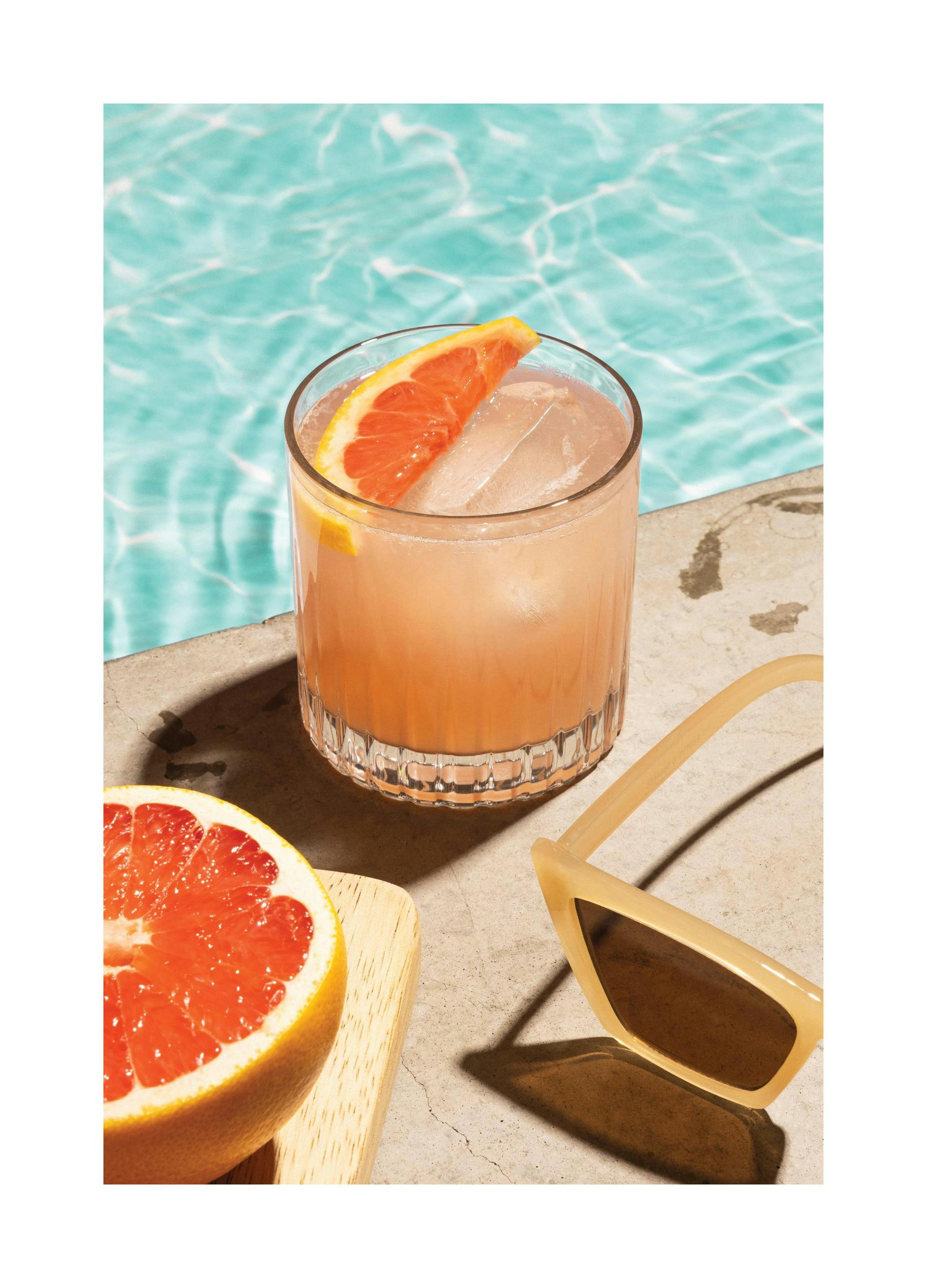 Pink Paloma Print (30x40 cm)- Wine & Cocktails posters