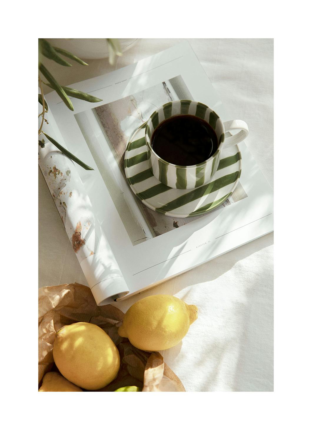 Striped Coffee Cup Affiche (30x40 cm) - Affiches de café