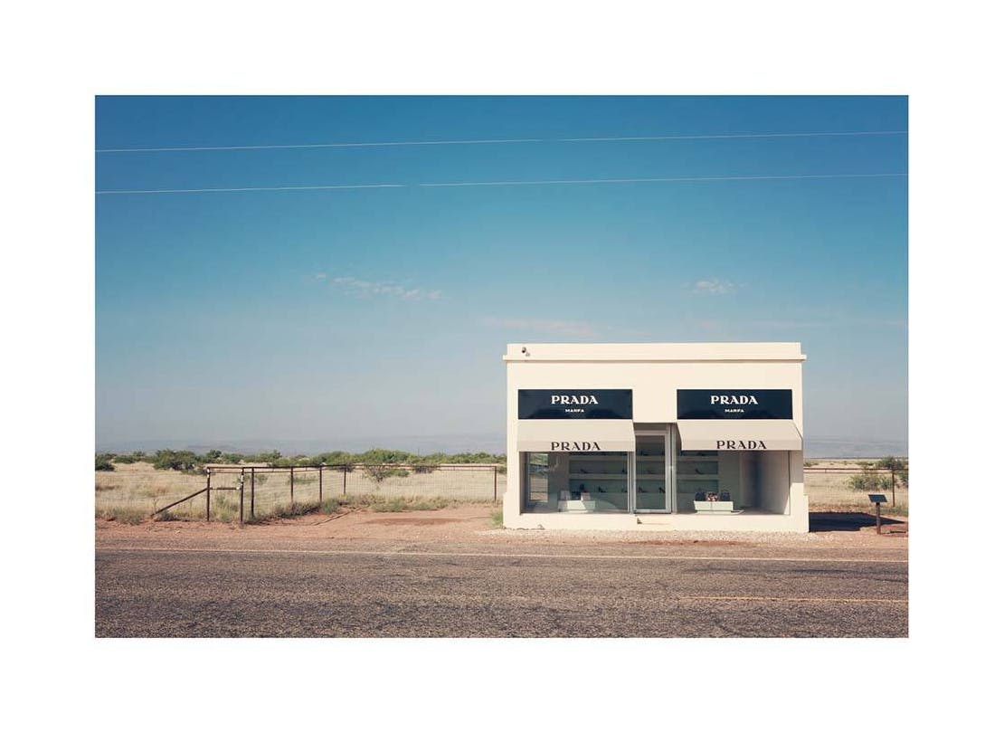 Prada Marfa Poster (50x70 cm) -  Fotografien