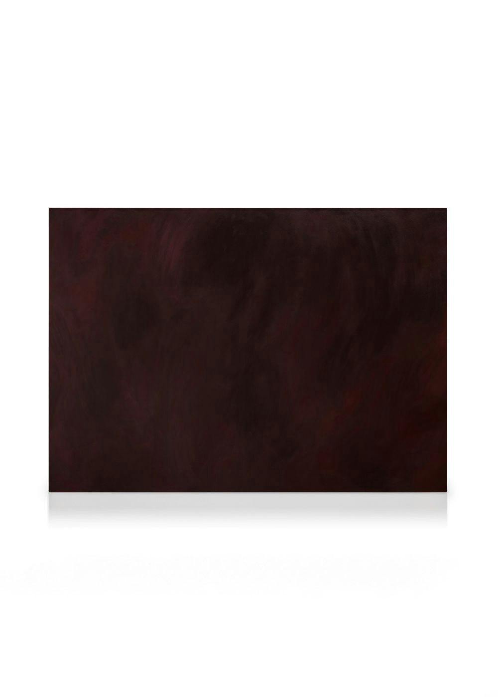 Toile abstraite marron foncé avec des touches de rouge et de noir, créant un effet de dégradé subtil.
