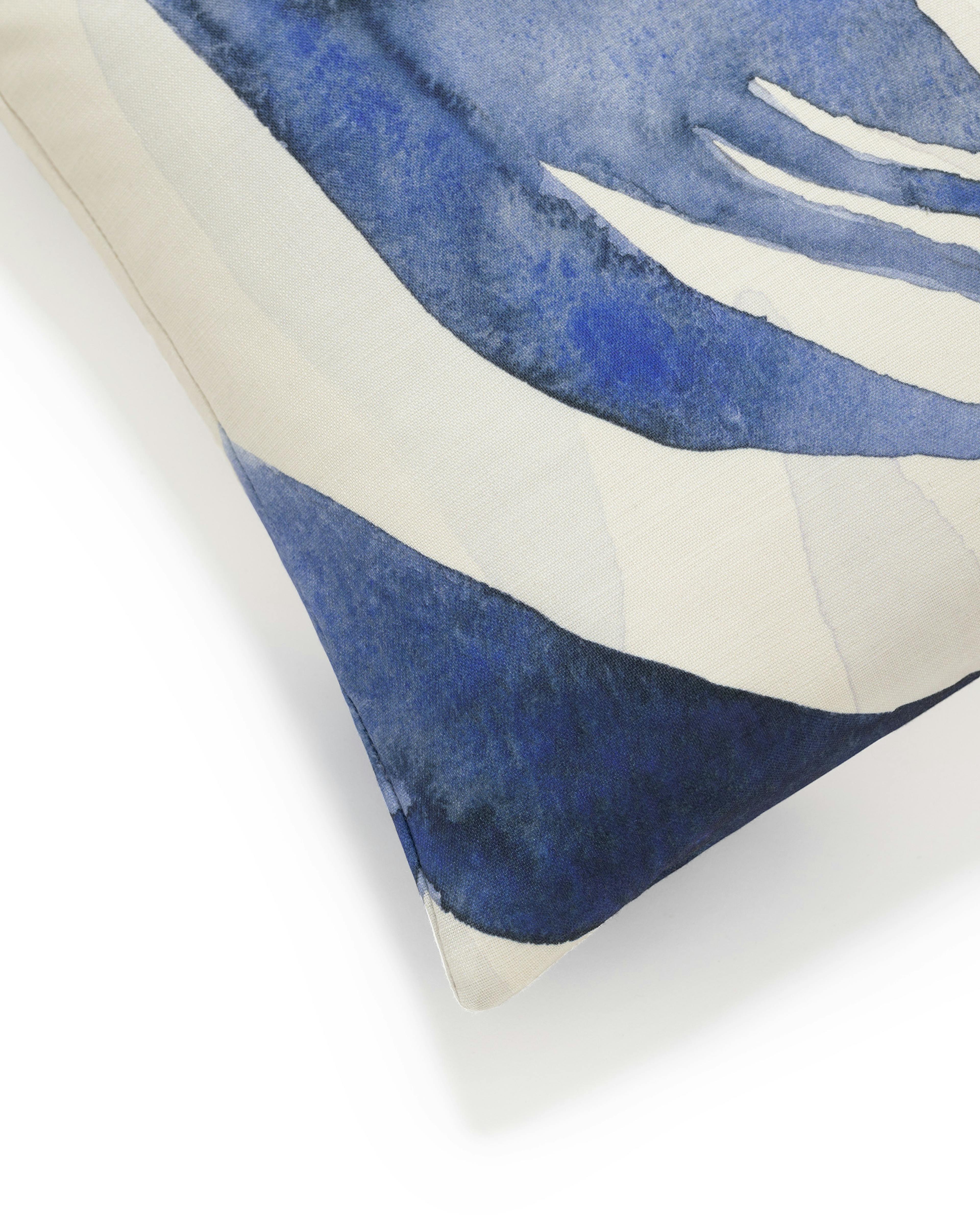 Watercolor Kelp Tyynynpäällinen