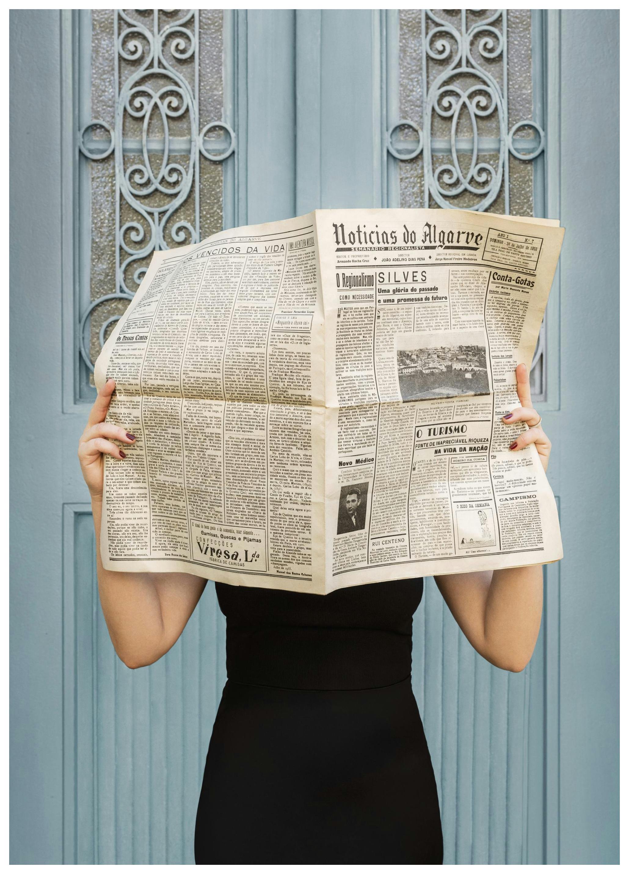 Yesterday News Print (30x40 cm)- Vintage posters