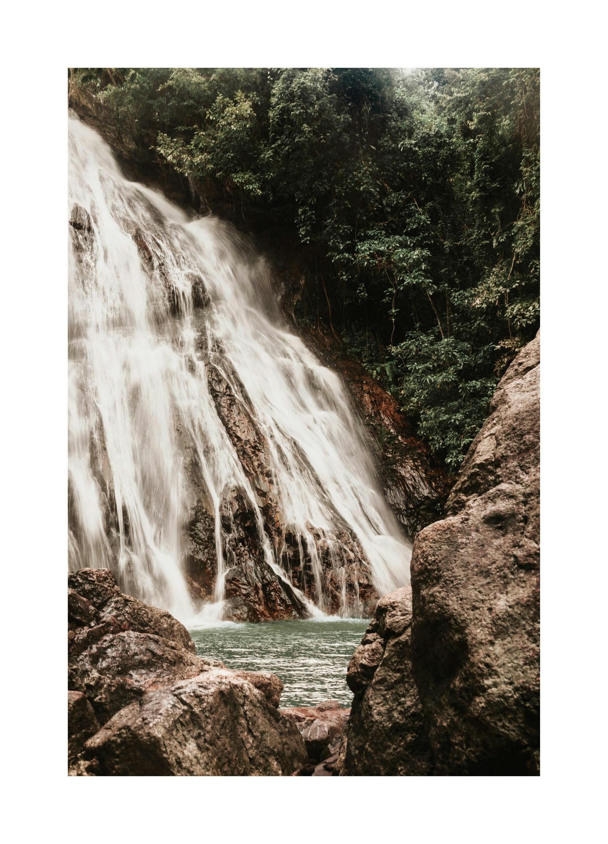 The Hidden Waterfall Poster (30x40 cm) -  Bilder mit Naturmotiven