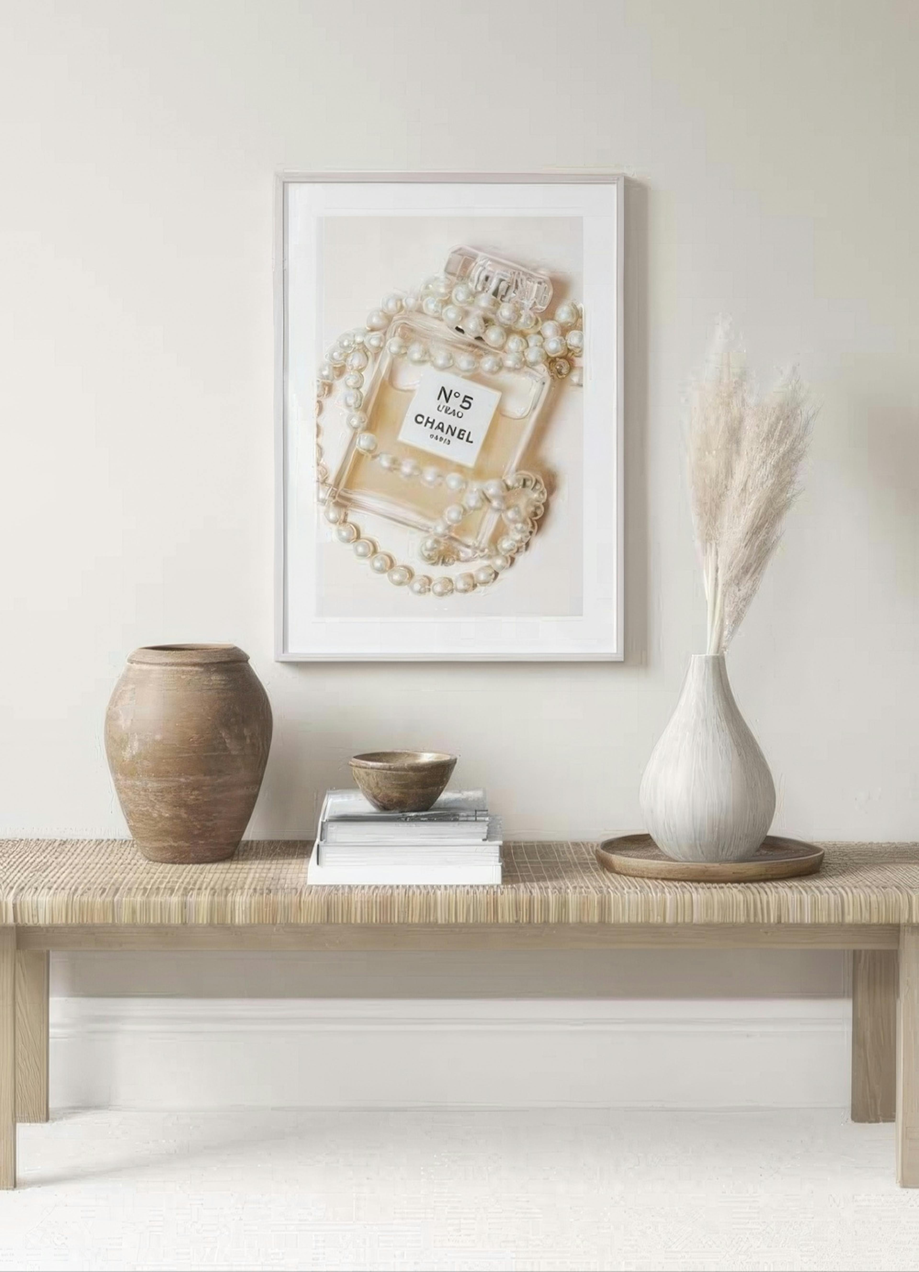 Chanel No5 In Pearls Plakat