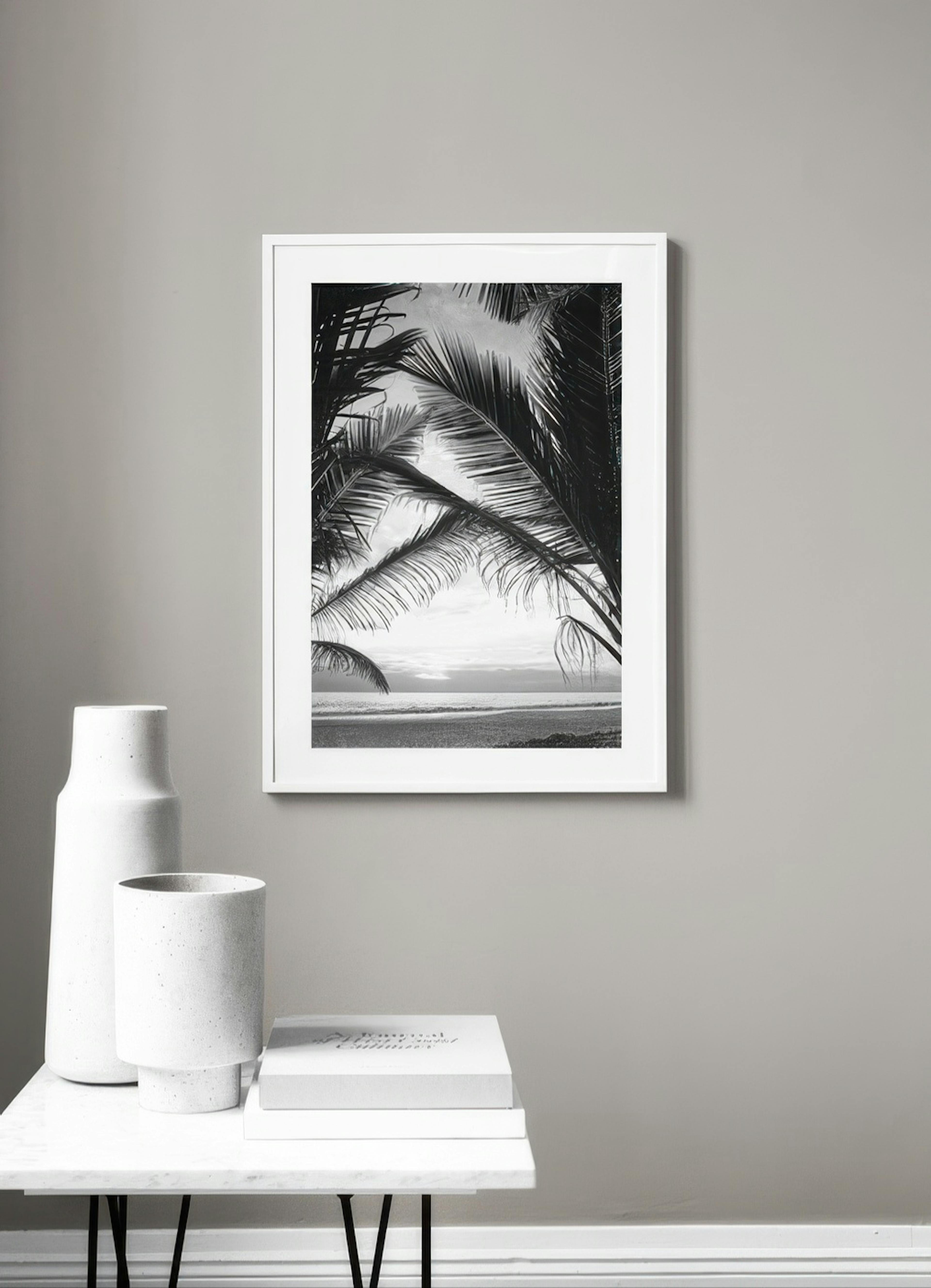 Between Palm Leafs Affiche