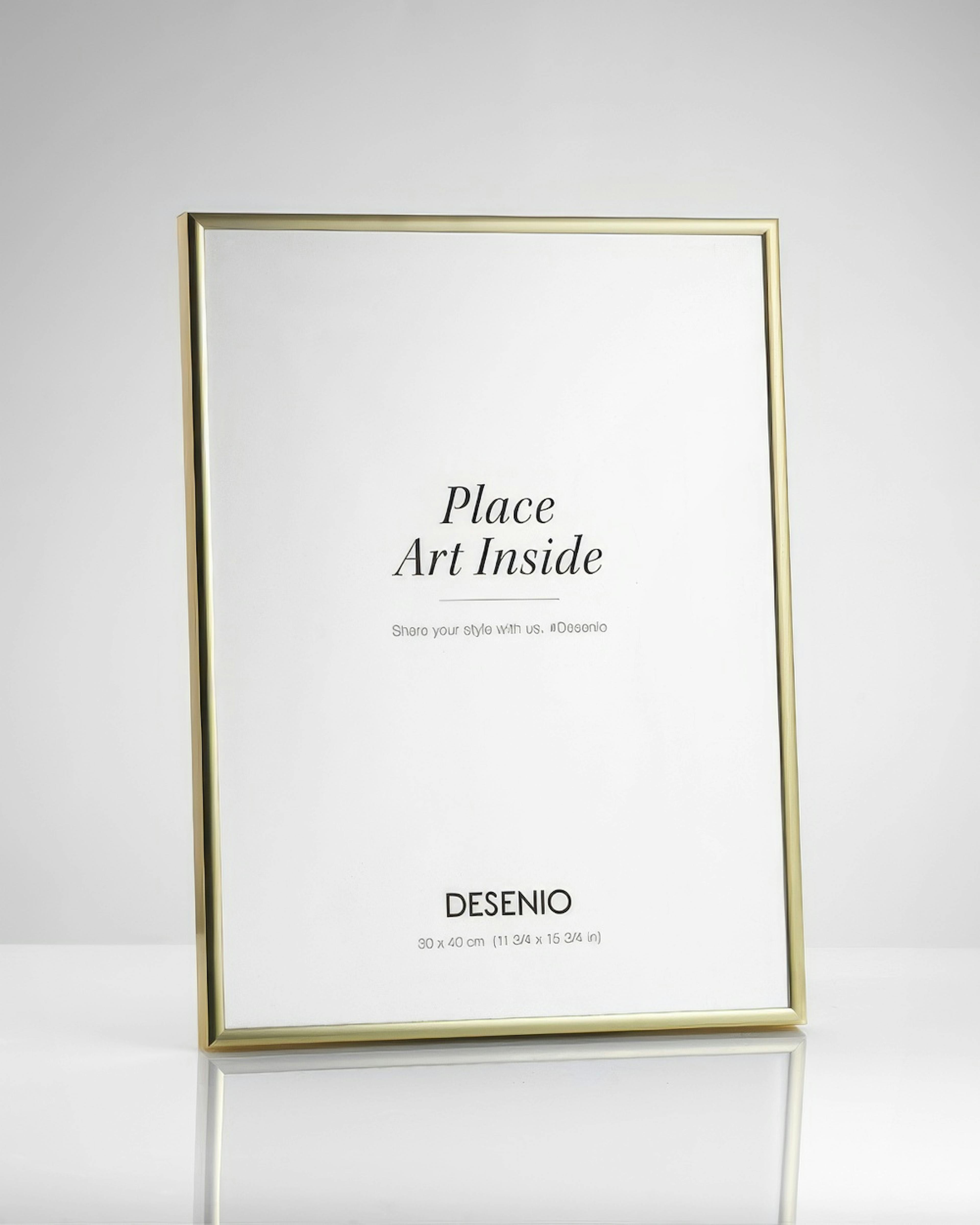 Moldura em dourado, 50x70