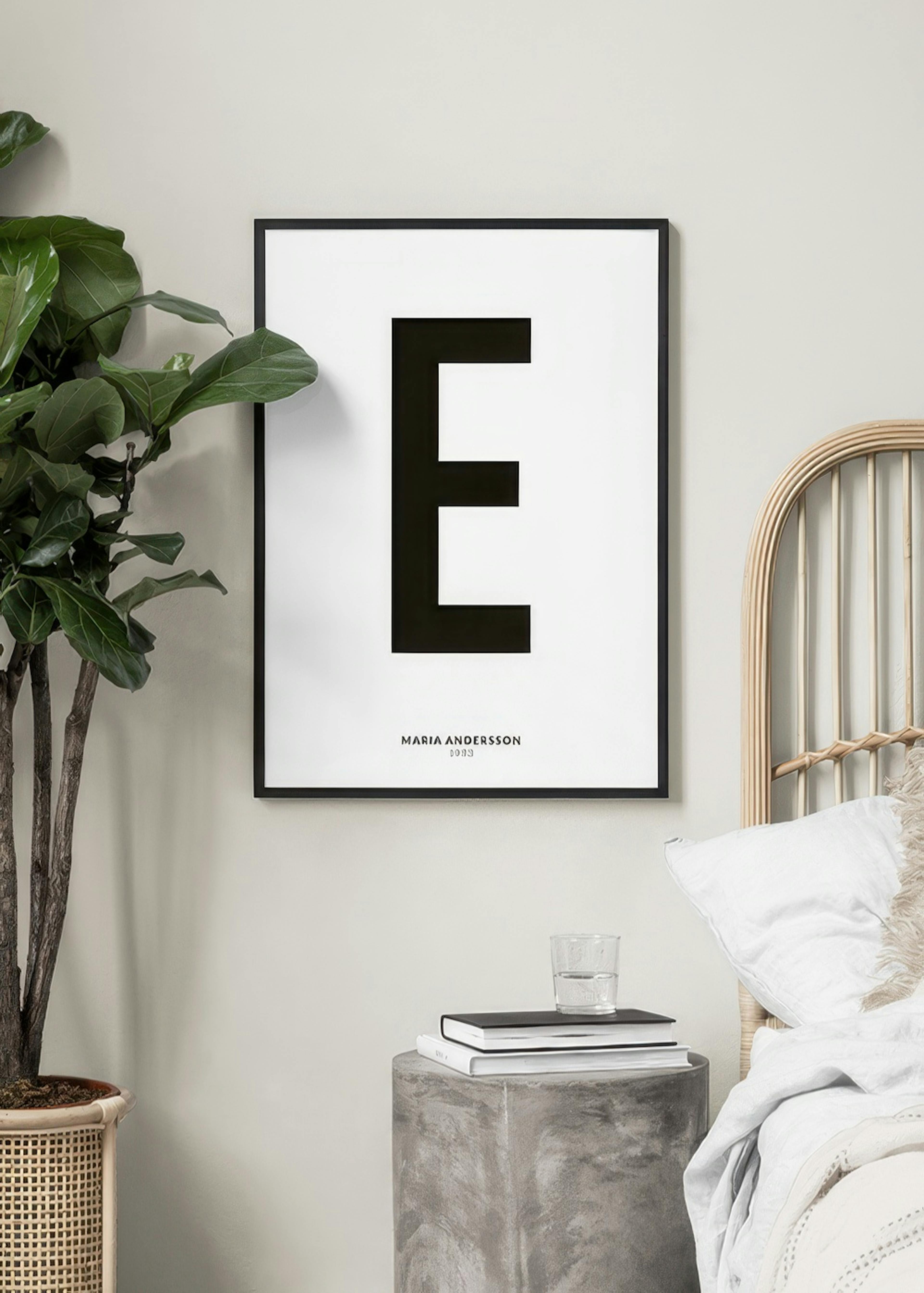 My Letter E Personal 포스터