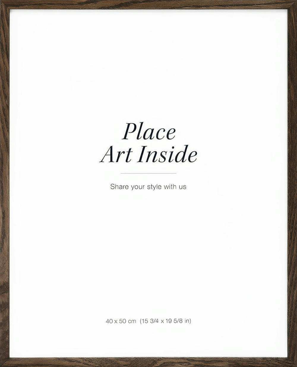 Cadre en bois de chêne foncé pour Affiche ou Toile, idéal pour encadrer des œuvres dart ou des photos.