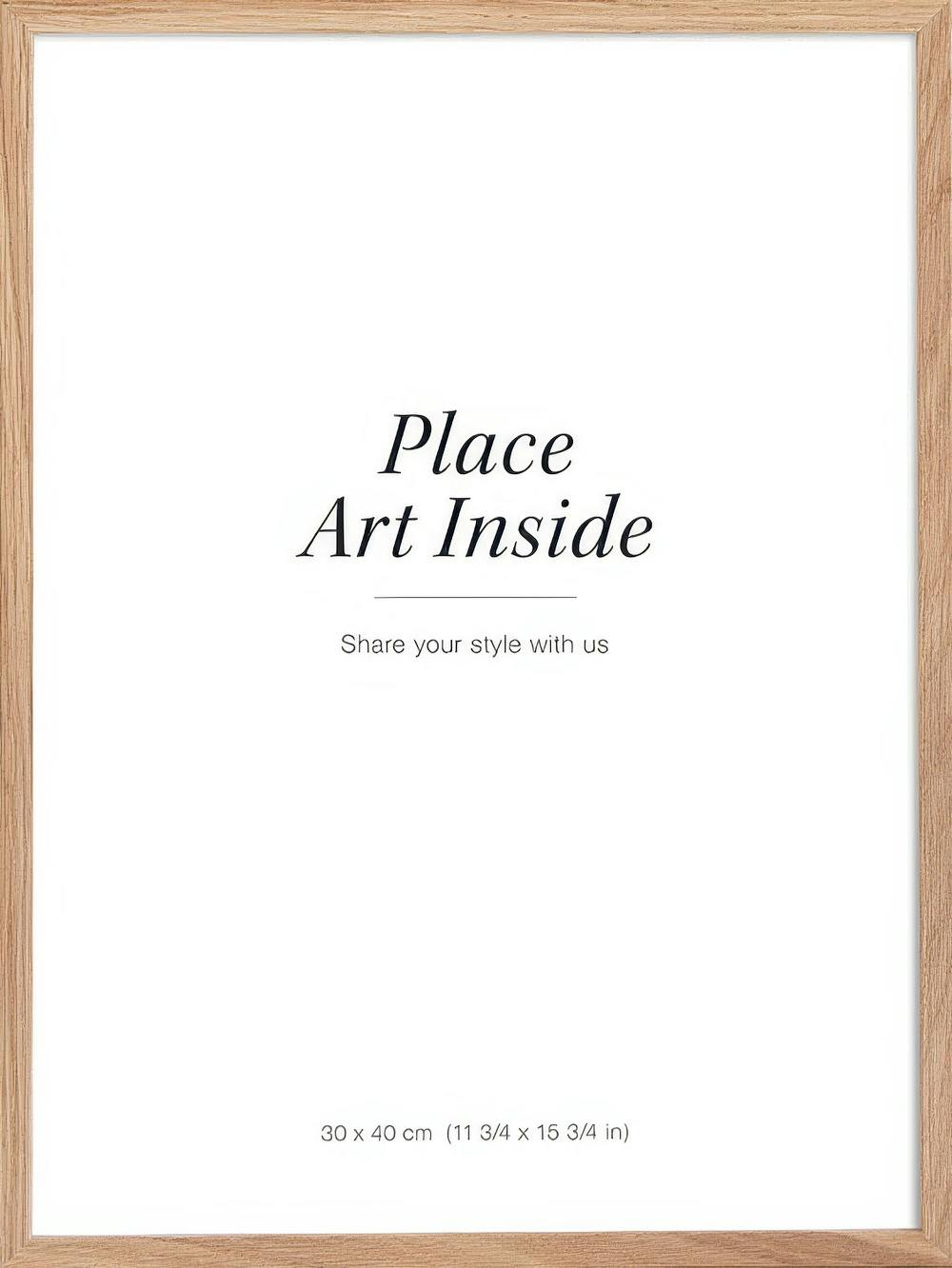 Cadre en chêne clair pour Affiche ou Toile, avec typographie décorative Place Art Inside sur fond blanc