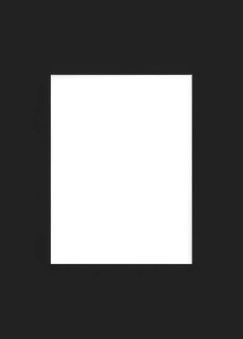 Passe-partout noir classique pour Affiche ou Toile, avec une ouverture centrale blanche contrastante