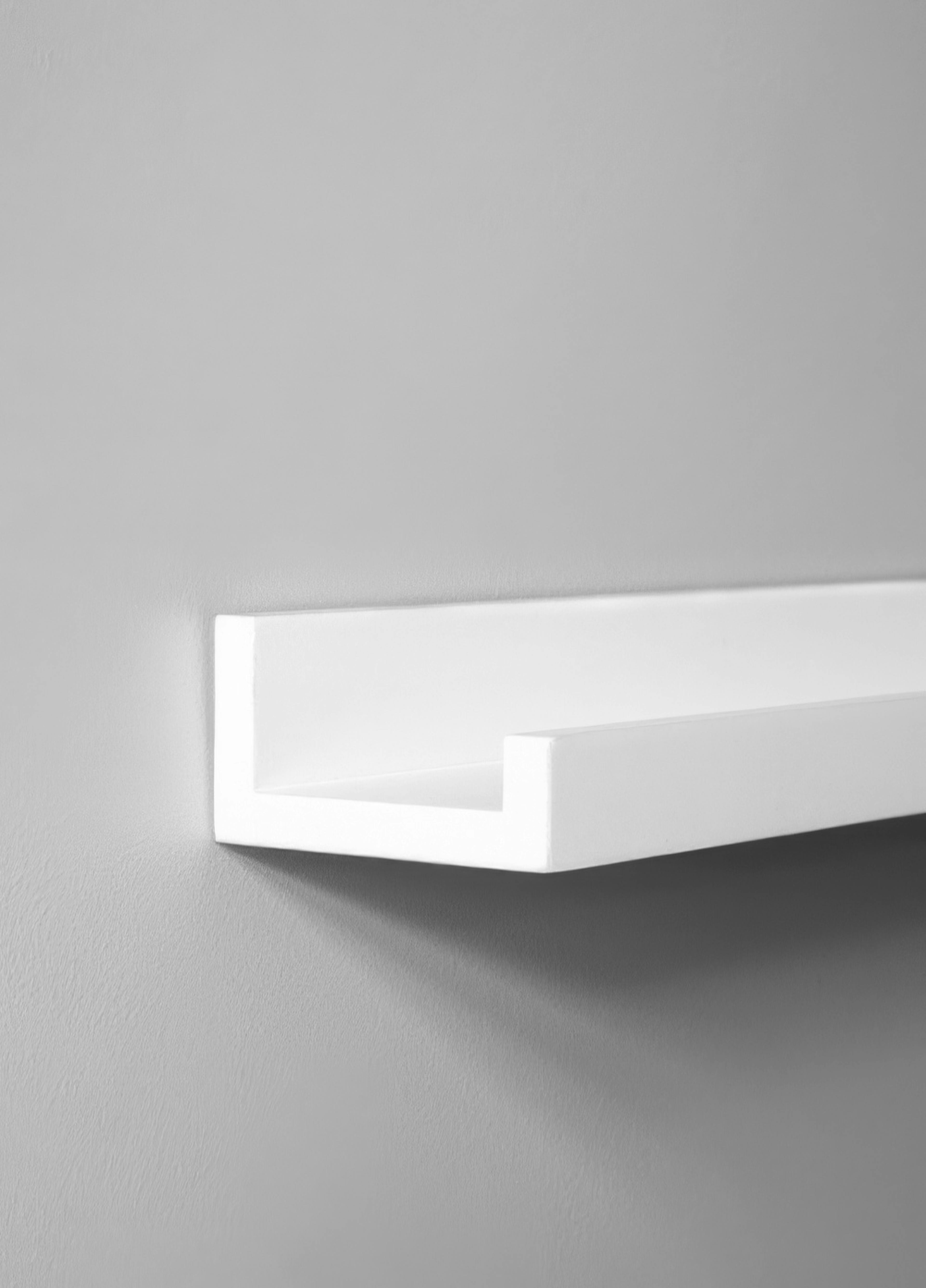 White picture ledge 70cm - 28in 0