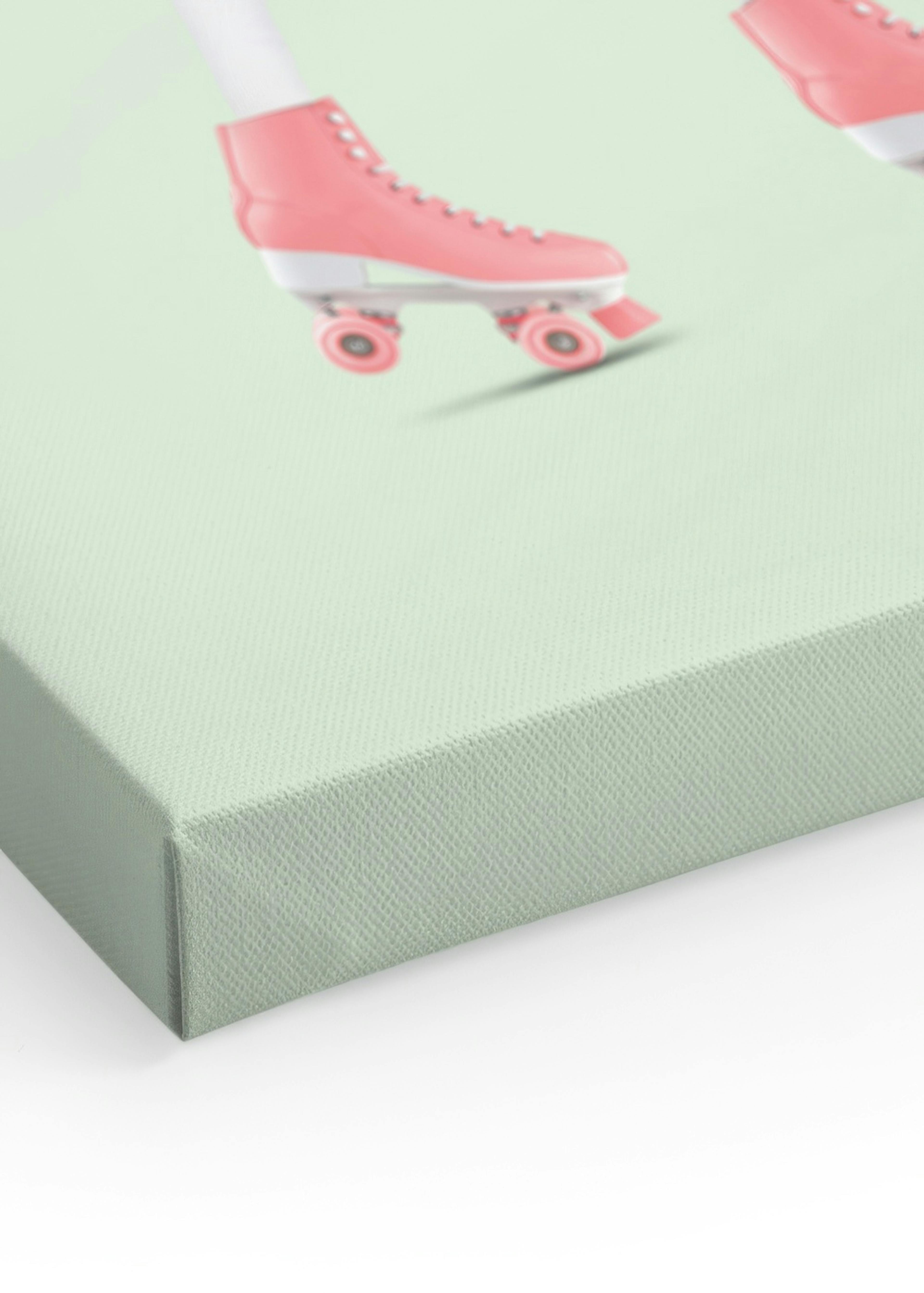 Jonas Loose - Rollerskating Giraffe Canvastavla