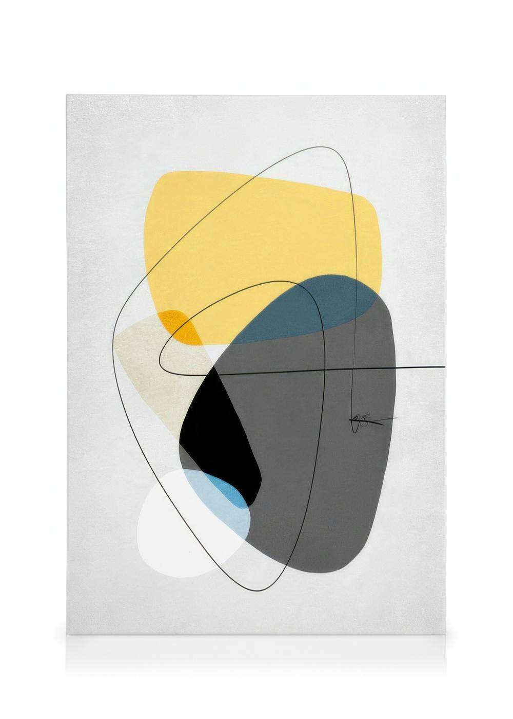 Stampa su tela astratta con forme sovrapposte gialle, blu, nere e beige, linee curve sottili su sfondo chiaro. Arte minimalista.