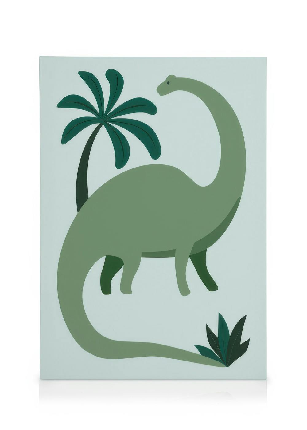 Groene dinosaurus canvas met lange nek en staart, omringd door planten op een lichtblauwe achtergrond.