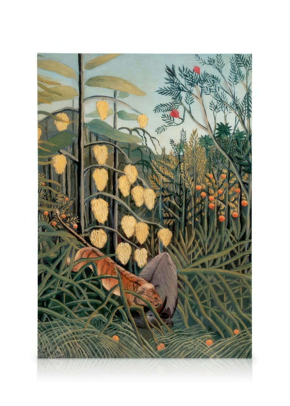 Toile de Rousseau, jungle luxuriante avec un taureau et un tigre, feuillage vert dense, fruits orangés et fleurs rouges, ambianc