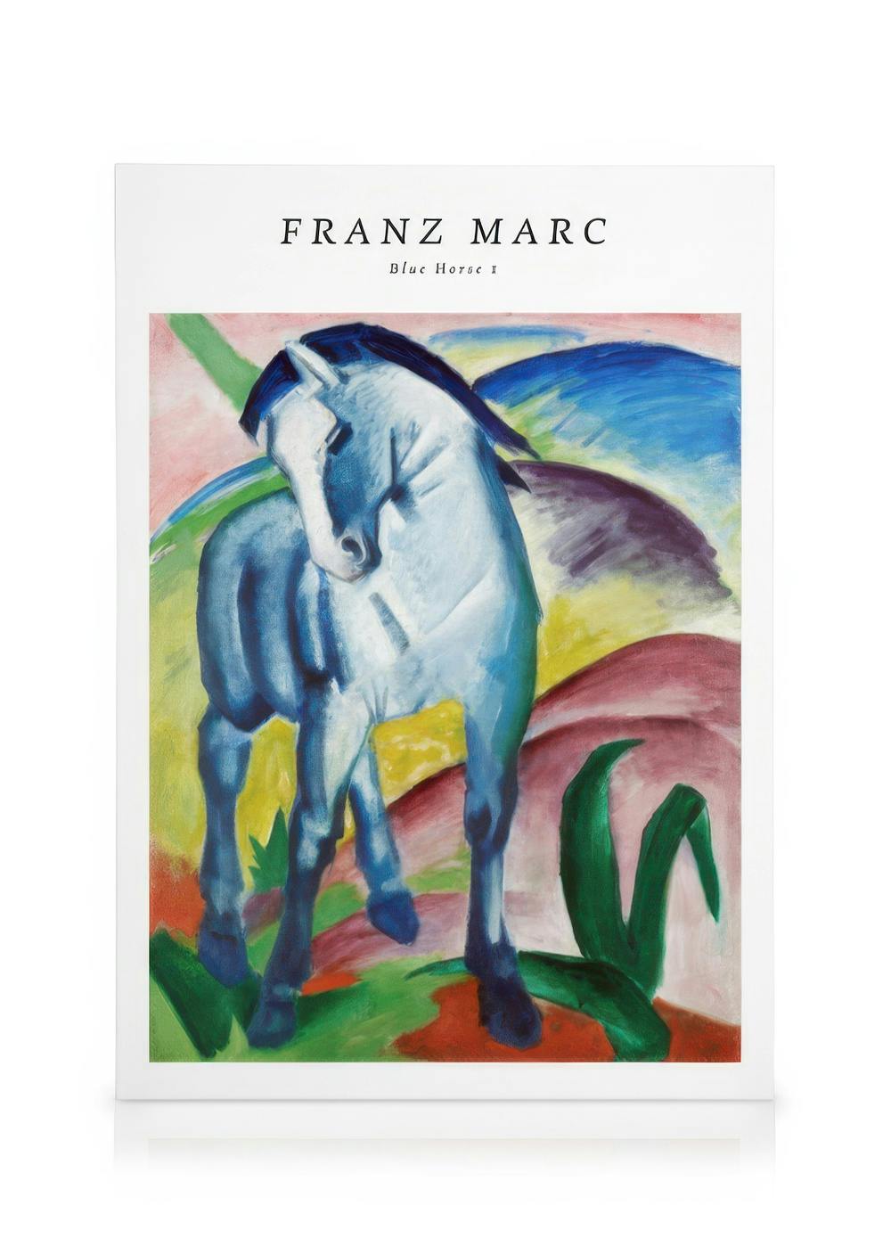 Obraz Modrý kôň Franza Marca, abstraktné expresionistické plátno s modrým koňom a pestrým pozadím.