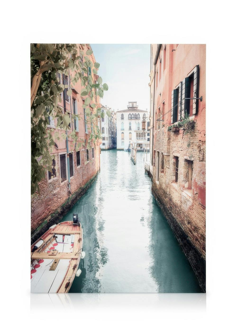 Boat in Venice Stampa su Tela (50x70 cm - Cornice in rovere)- Foto d'arte