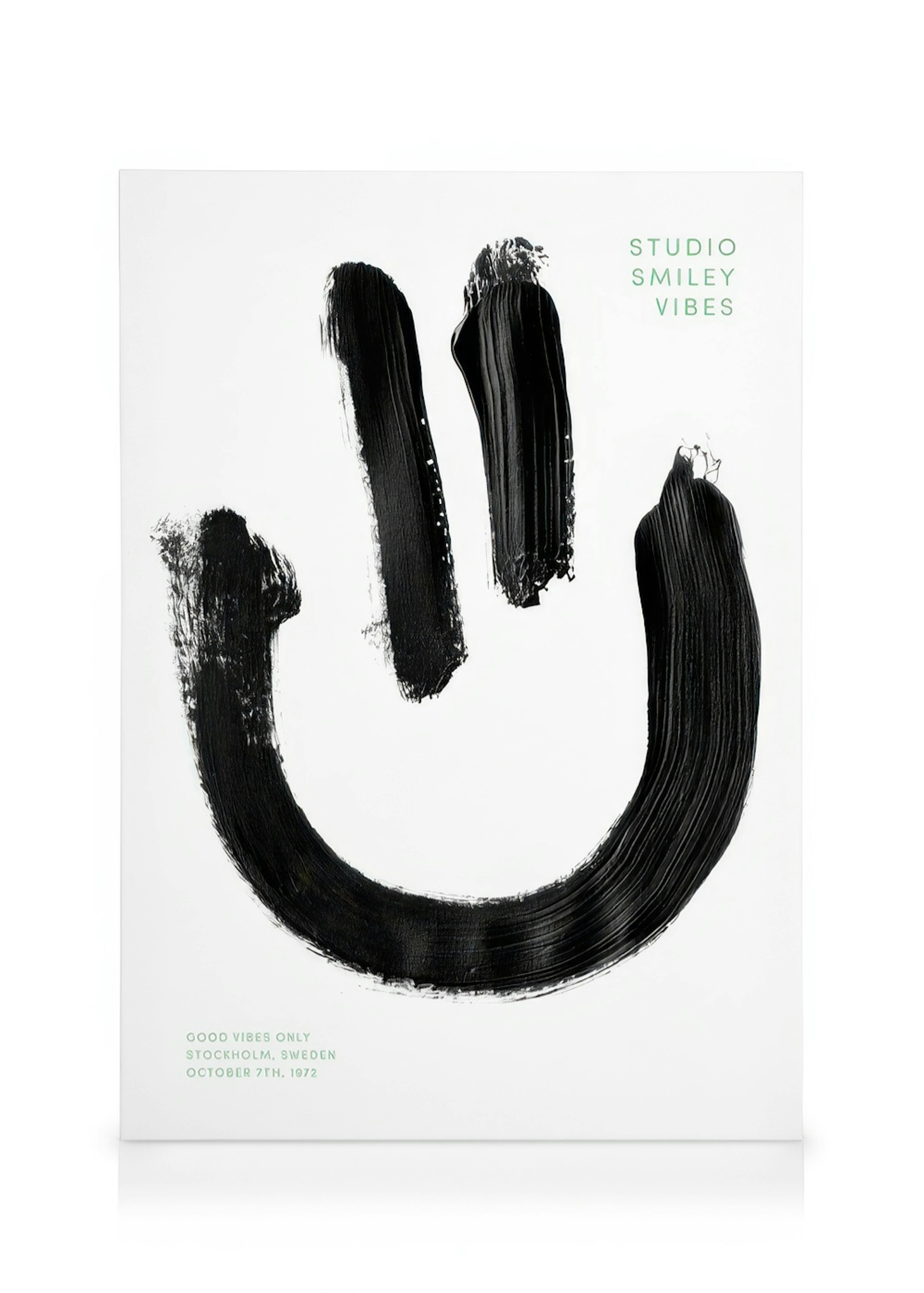 Smiley Vibe canvas, black brushstroke smiley face on white background, Studio Smiley Vibes typography.