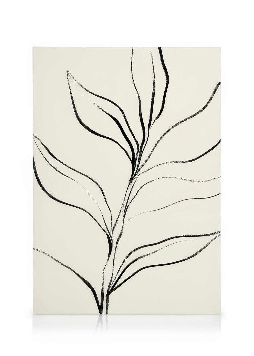 Lienzo botánico con dibujo lineal minimalista de hojas en negro sobre un fondo beige claro, arte de pared floral.