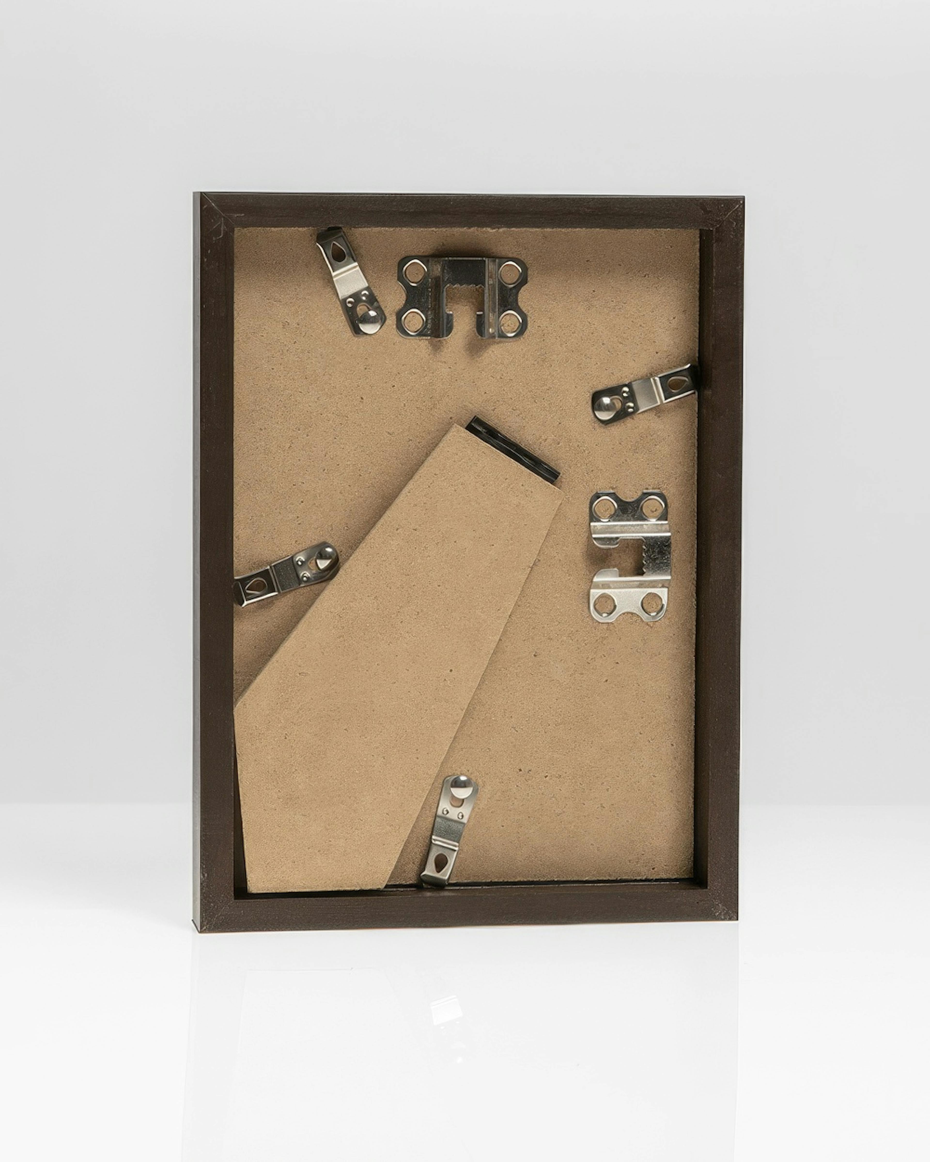 Picture frame in dark wood (13x18) plexi