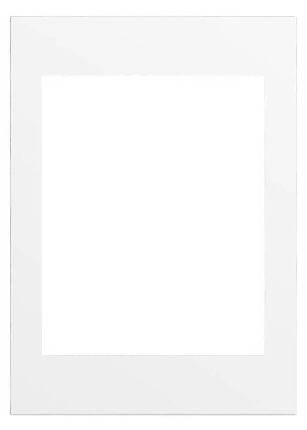 Hvit passepartout med en rektangulær åpning i midten, perfekt for å fremheve plakater og bilder.