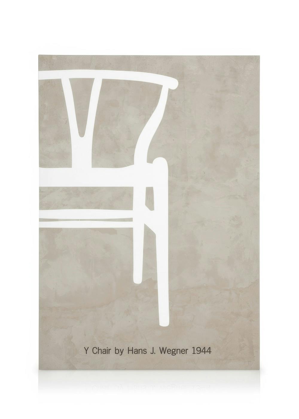 Obraz na plátně s bílou siluetou židle Y na béžovém pozadí, design Hans J. Wegner.