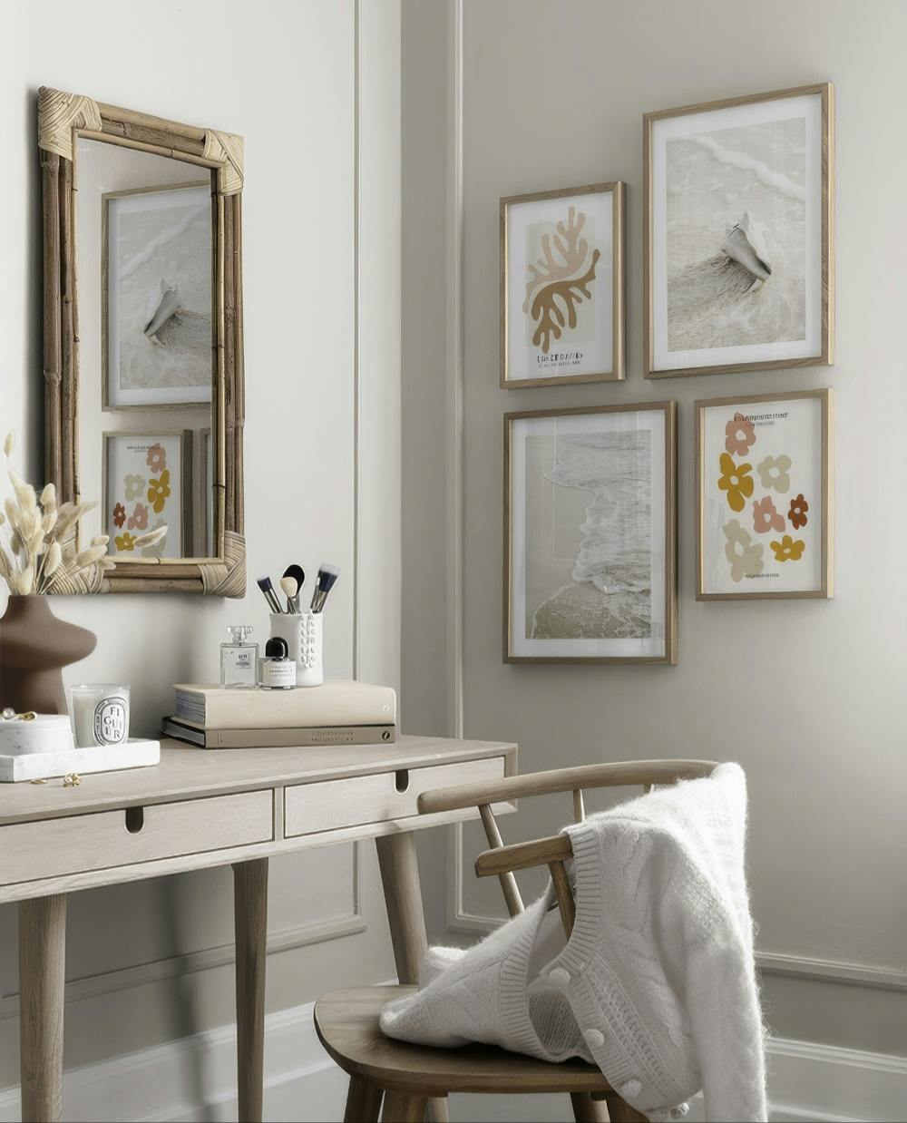 Coral Beach gallery wall (ONE SIZE)