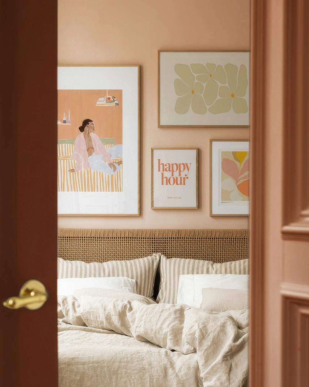 Peachy bedroom gallery wall (ONE SIZE)
