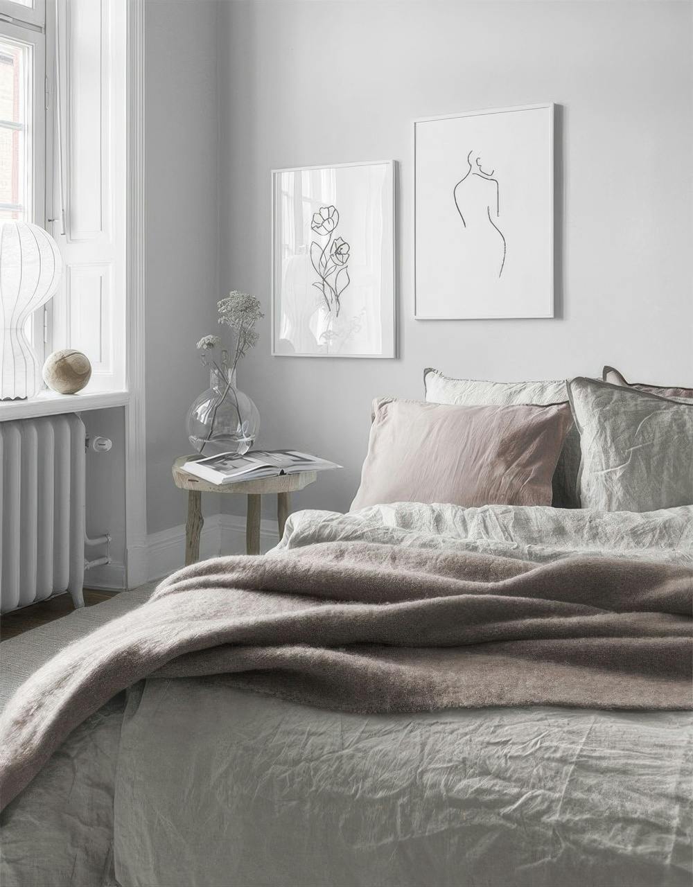 White & simple gallery wall (ONE SIZE)