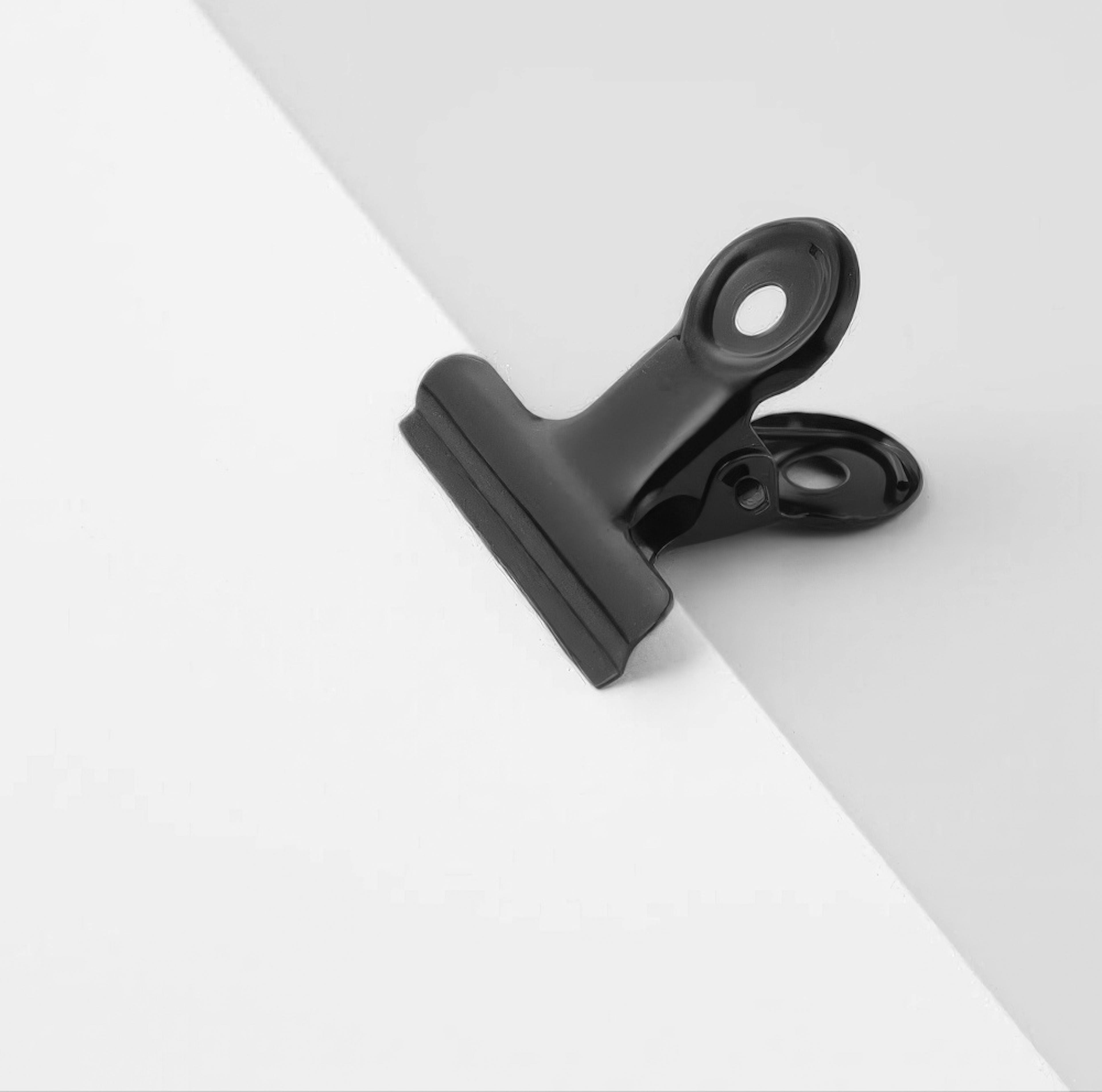 Poster clip black, Small